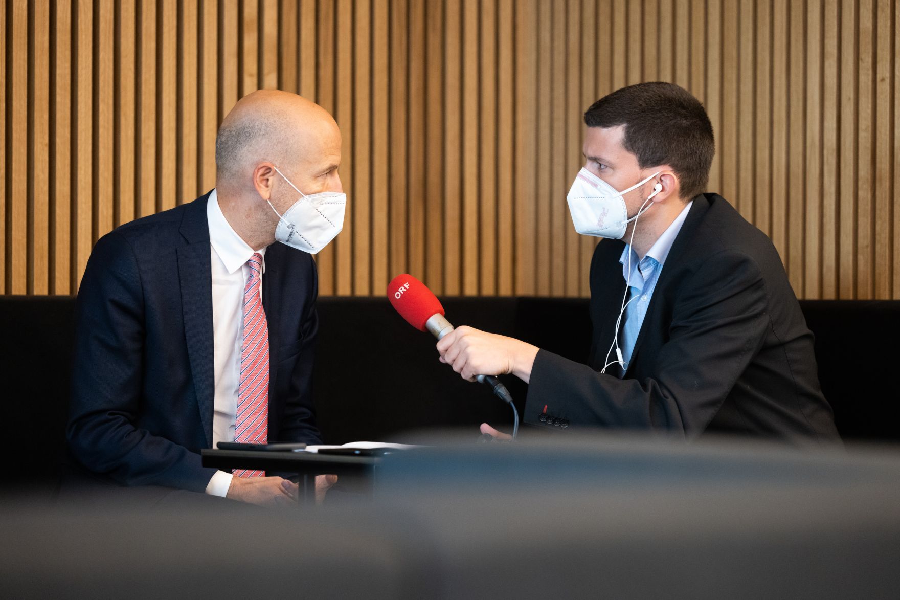 Am 5. Oktober 2021 reiste Bundesminister Martin Kocher (l.) zu einem Arbeitsbesuch nach Vilnius.