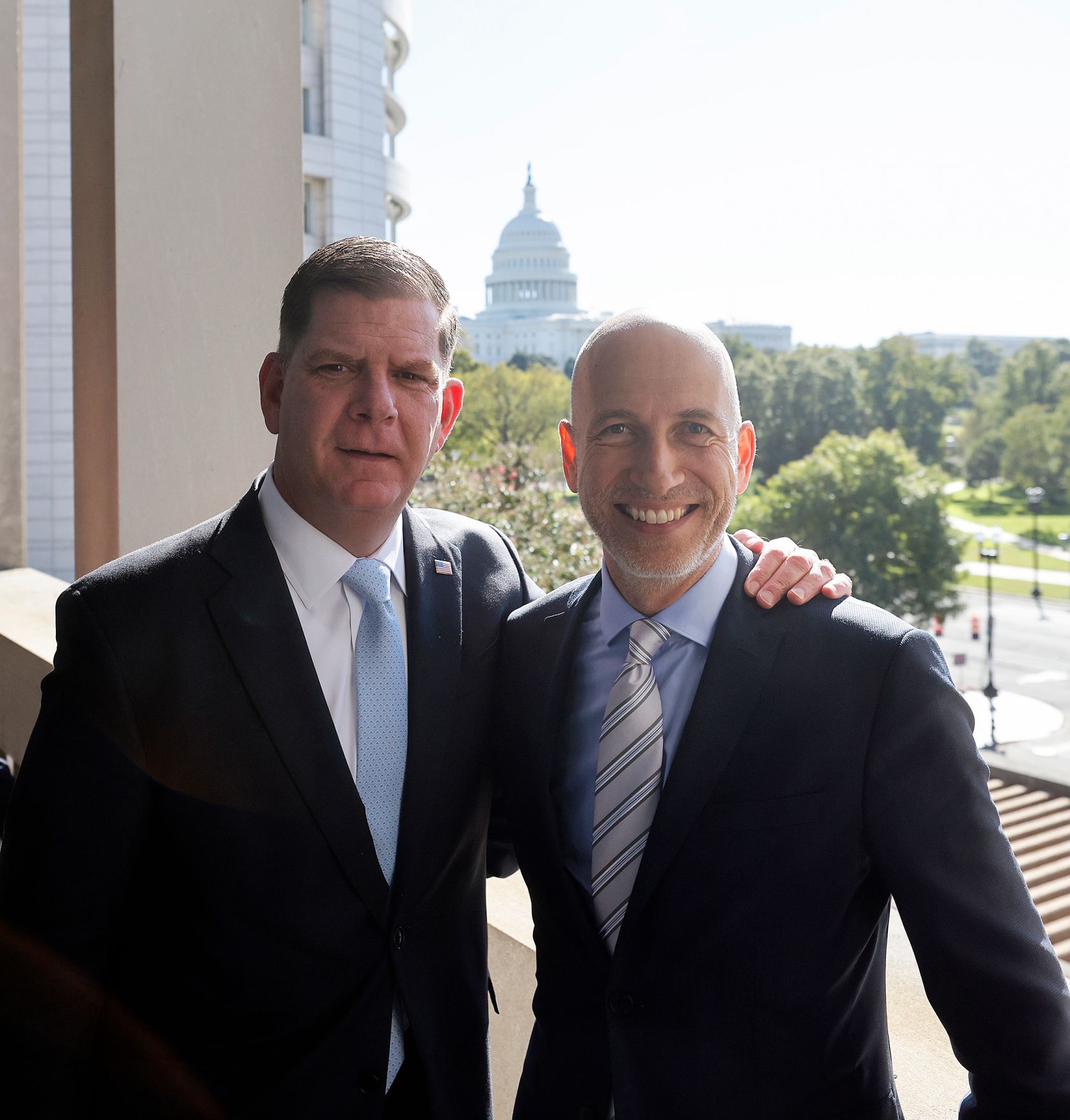 Am 19. Oktober 2021 reiste Bundesminister Martin Kocher (r.) zu einem mehrt&auml;gigen Arbeitsbesuch nach Washington. Im Bild mit dem US Arbeitsminister Martin Walsh (l.).