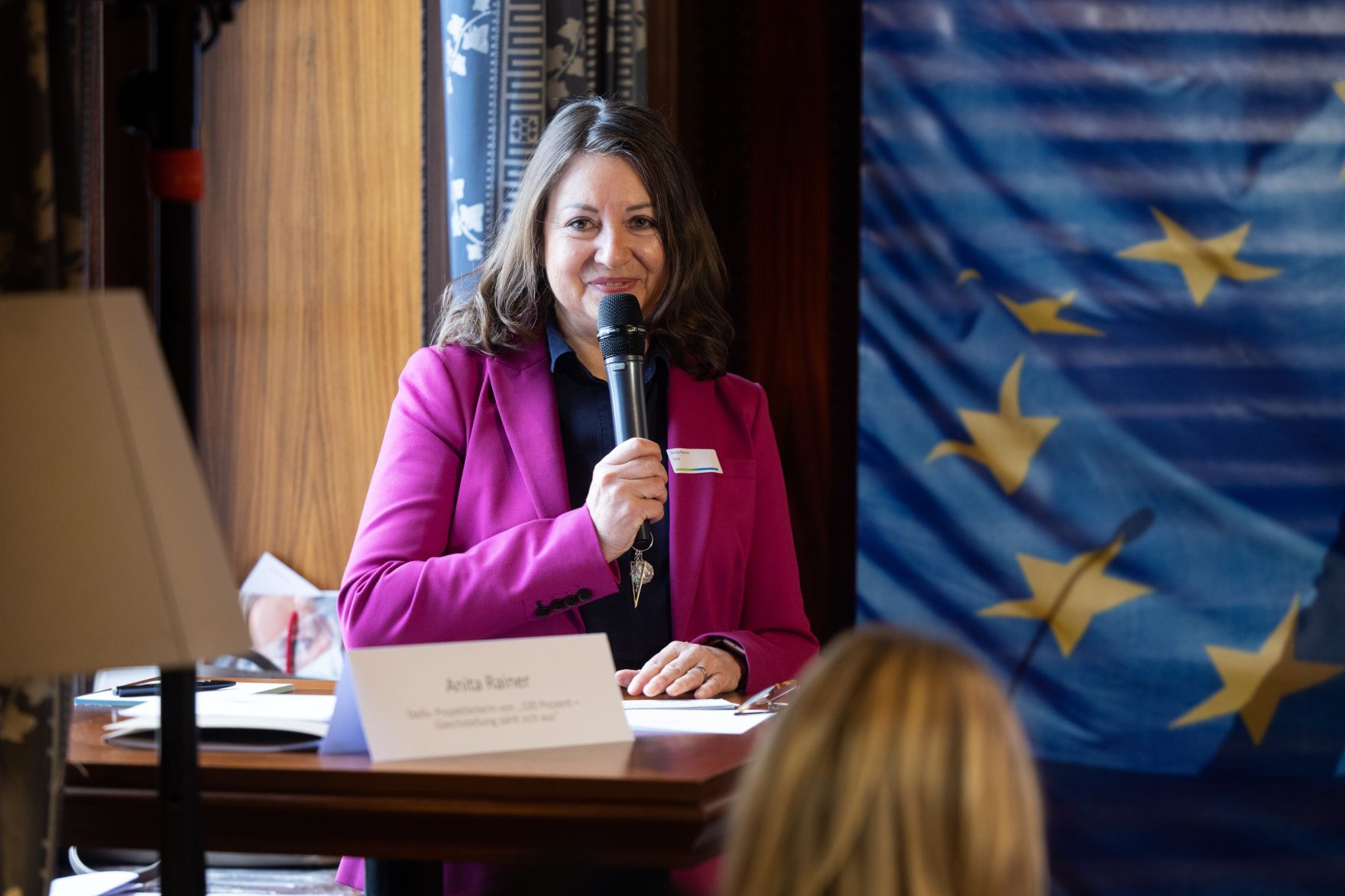 Am 5. November 2021 nahmen Bundesministerin Susanne Raab und Bundesminister Martin Kocher an einer Pressekonferenz zum Thema &bdquo;100 Prozent - Gleichstellung zahlt sich aus&ldquo; teil.