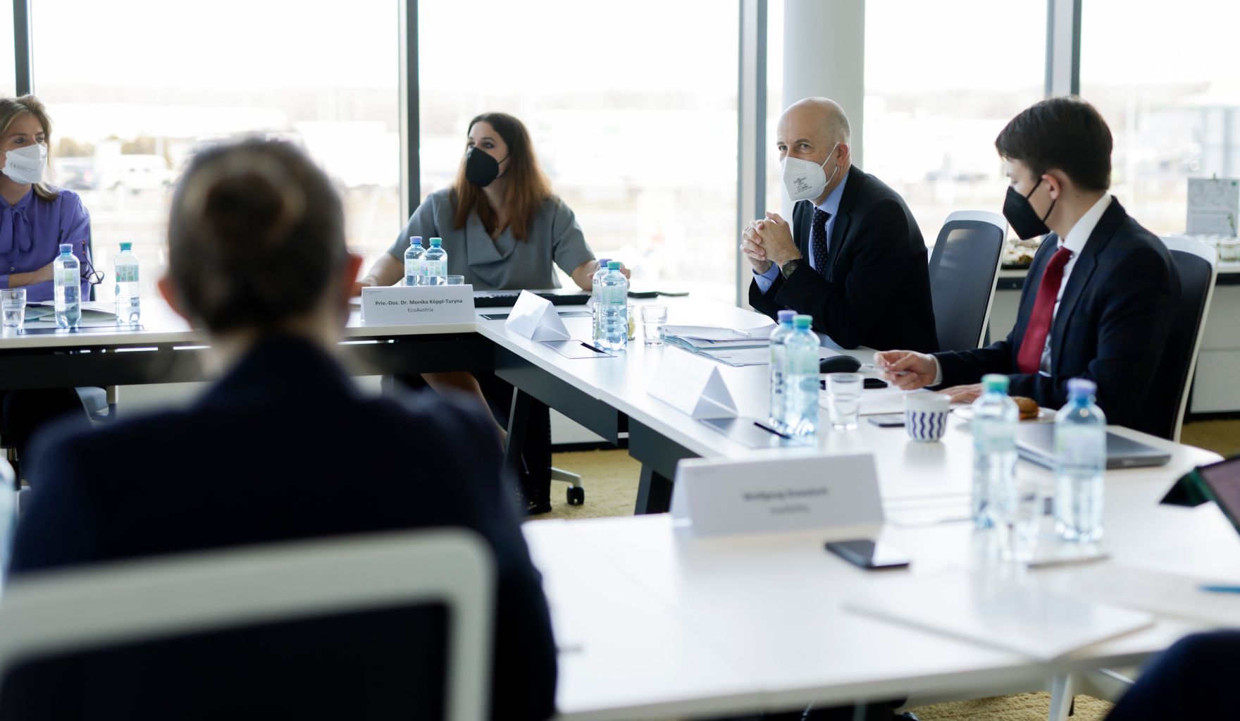 Am 3. M&auml;rz 2022 lud Bundesminister Martin Kocher zum Rat Neue Arbeitswelten am Flughafen ein.