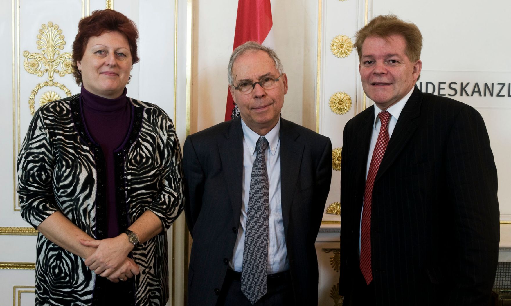 Am 28. J&auml;nner 2011 fand anl&auml;sslich des Europ&auml;ischen Datenschutztages im Bundeskanzleramt die Veranstaltung "Zur Zukunft des europ&auml;ischen Datenschutzes" statt. Im Bild (v.l.n.r.) Eva Souhrada-Kirchmayer (Gesch&auml;ftsf&uuml;hrendes Mitglied der Datenschutzkommission), Spiros Simits (Johann Wolfgang Goethe-Universit&auml;t Frankfurt) und Johann Maier (Vorsitzender des Datenschutzrates).