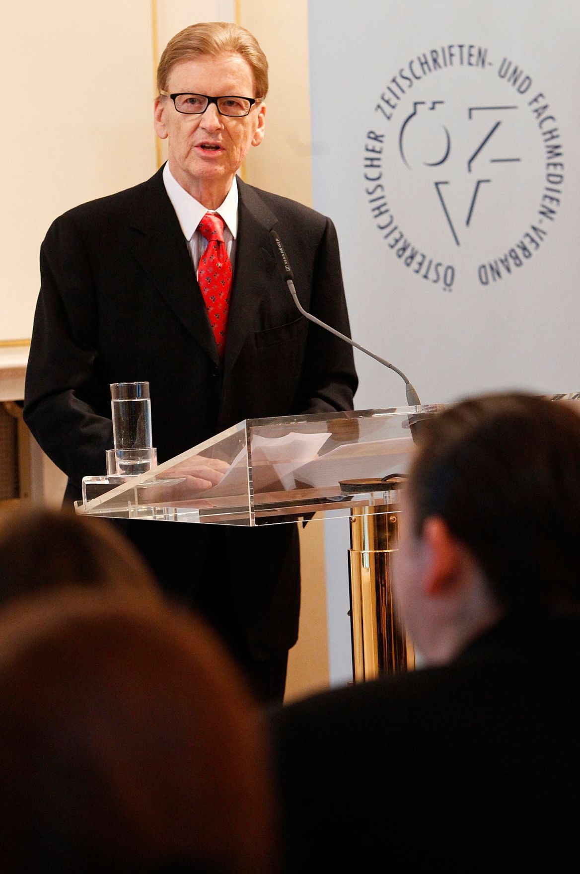 Am 24. November 2011, Verleihung des &quot;&Ouml;sterreichischen Zeitschriften-Preises 2011&quot; im Bundeskanzleramt.