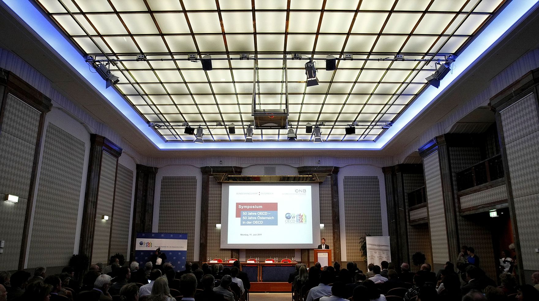 Am 11. Juni hielt Staatsekret&auml;r Josef Ostermayer in Vertretung des Bundeskanzlers Begr&uuml;&szlig;ungsworte beim Symposium 50 Jahre OECD - 50 Jahre &Ouml;sterreich in der OECD in der Nationalbank.