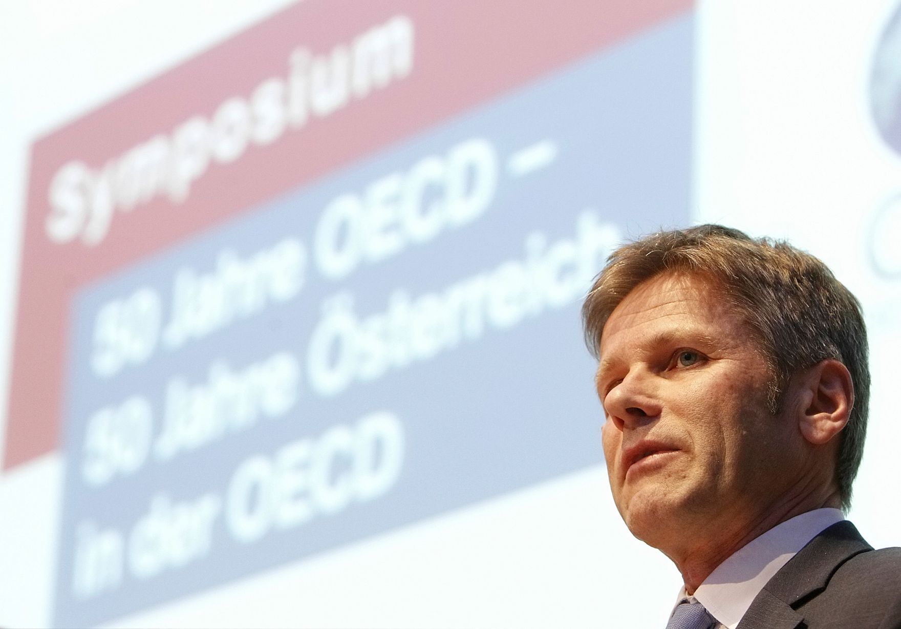 Am 11. Juni hielt Staatsekret&auml;r Josef Ostermayer in Vertretung des Bundeskanzlers Begr&uuml;&szlig;ungsworte beim Symposium 50 Jahre OECD - 50 Jahre &Ouml;sterreich in der OECD in der Nationalbank.