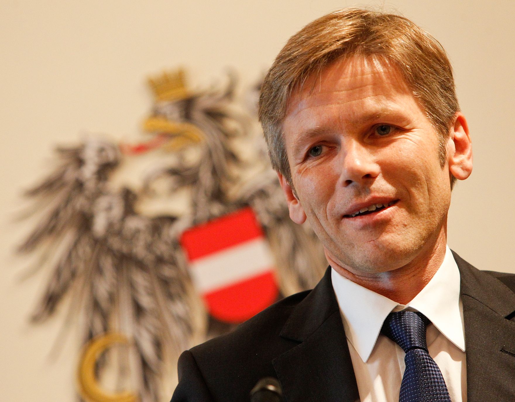 Am 12. Oktober 2011 &uuml;berreichte Staatssekret&auml;r Josef Ostermayer der Widerstandsk&auml;mpferin K&auml;the Sasso das Goldene Verdienstzeichen der Republik &Ouml;sterreich.