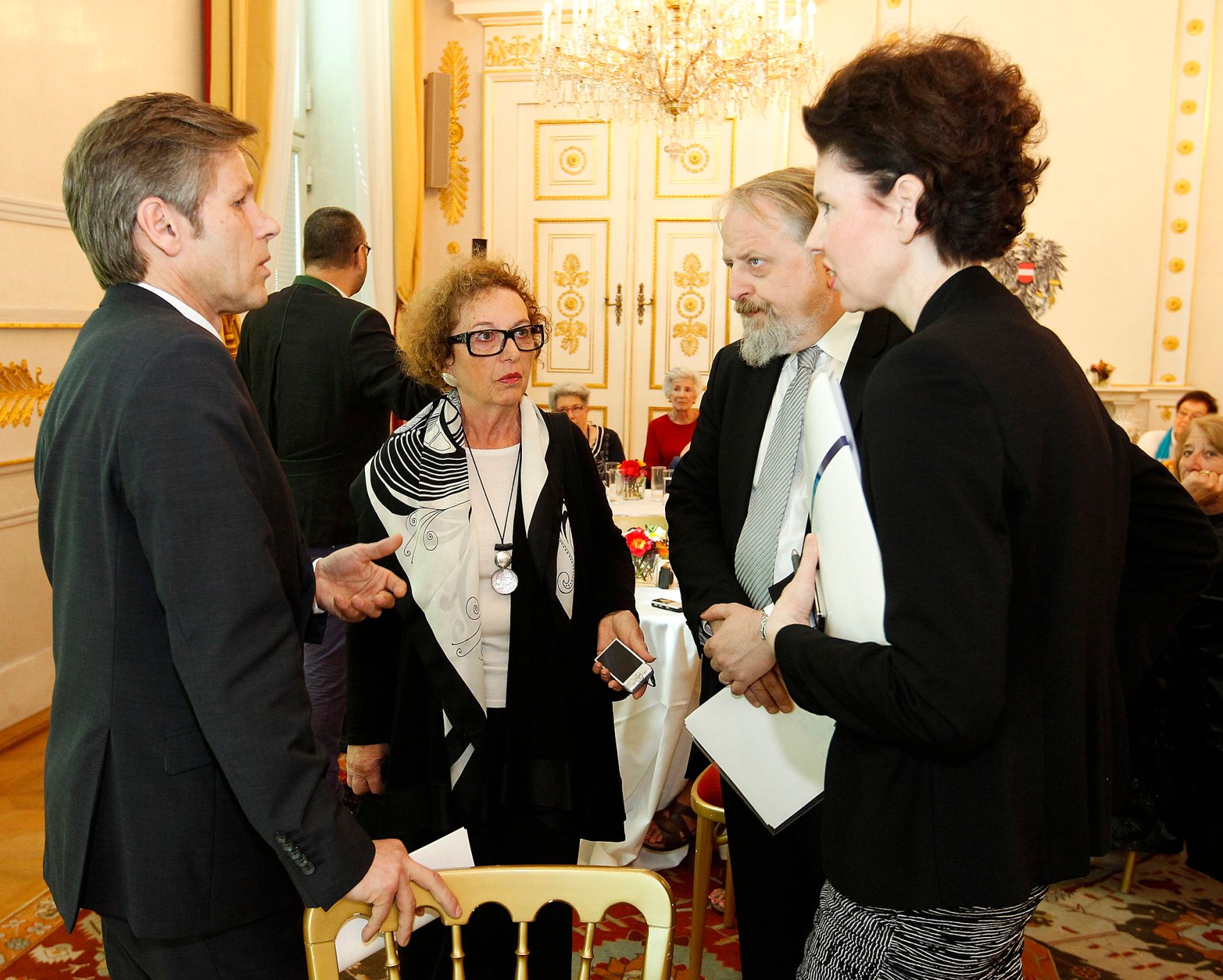 Am 25. April 2012 begr&uuml;&szlig;te Staatssekret&auml;r Josef Ostermayer Auslands&ouml;sterreicherInnen des Jewish Welcome Service im Bundeskanzleramt.