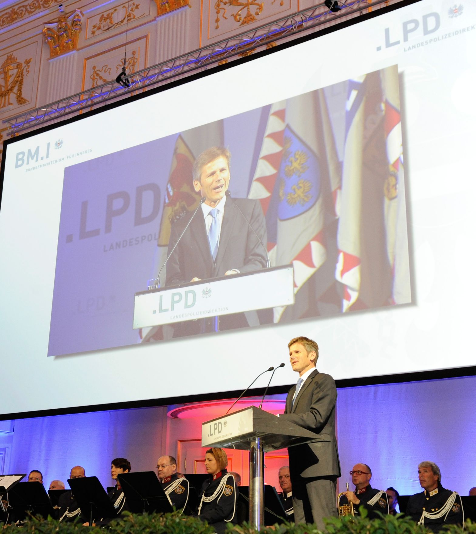 Am 31. August 2012 hielt Staatssekret&auml;r Josef Ostermayer anl&auml;sslich der Vorstellung der Spitzenkr&auml;fte der neuen Landespolizeidirektionen (LPD) eine Rede in der Wiener Hofburg.