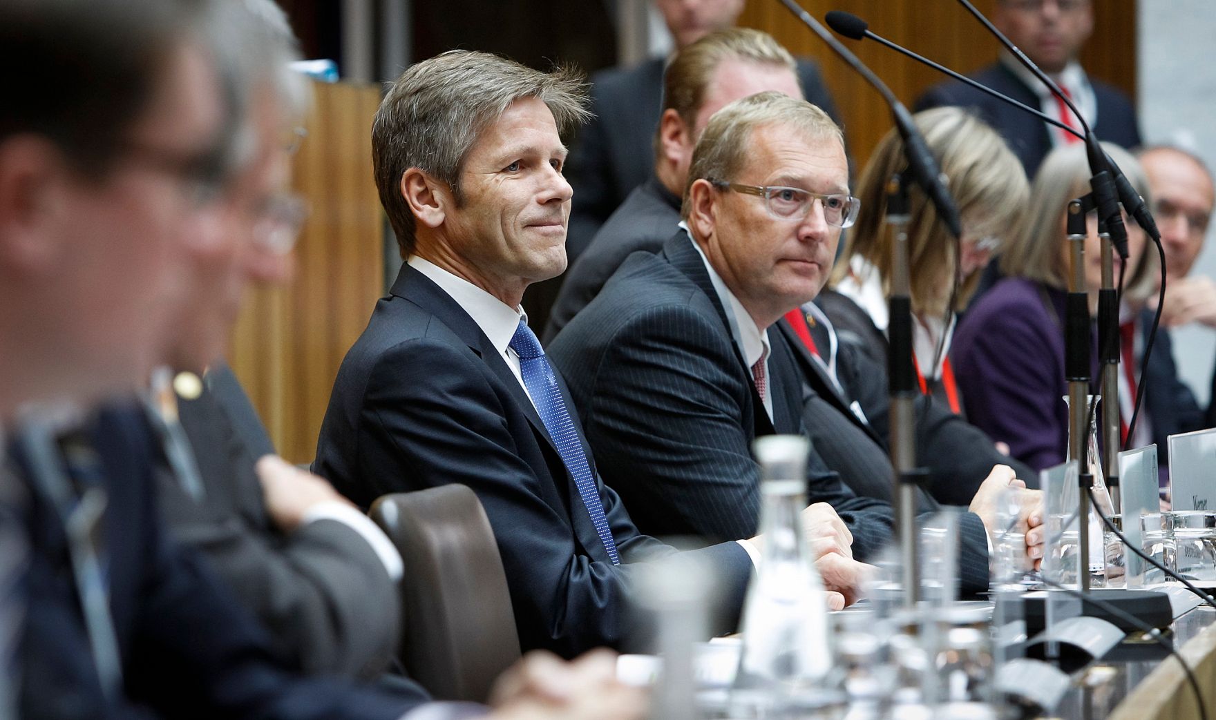 Am 10. Oktober 2012 hielt der Staatssekret&auml;r eine Rede bei der Parlamentarischen Enquete: &quot;Zukunft Land: Trends, Herausforderungen und L&ouml;sungen&quot; im Parlament.Im Bild (v.l.n.r.) Landeshauptmann-Stellvertreter Anton Steixner, Abgeordneter Jakob Auer, Sektionschef Stefan Imhof, Robert Schreiber, B&uuml;rgermeister Helmut M&ouml;dlhammer, Gesch&auml;ftsf&uuml;hrer des KDZ Peter Biwald, Staatssekret&auml;r Josef Ostermayer, Werner Beutelmeyer, B&uuml;rgermeister Bernhard M&uuml;ller, AK-Wien Iris Strutzmann, Organisationsassistentin - Zentrum f&uuml;r Management im Gesundheitswesen Gerlinde Weber und Kommunikation Land Steiermark Helmut Hirt.
