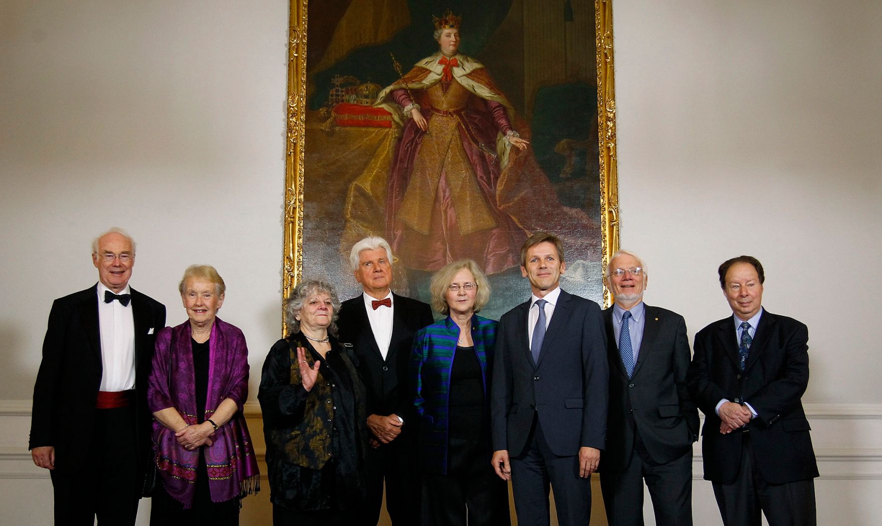 Am 16. Oktober 2012 empfing der Staatssekret&auml;r in Vertretung des Bundeskanzlers die Teilnehmerinnen und Teilnehmer des 7. Wiener Nobelpreistr&auml;gerseminars im Bundeskanzleramt. Im Bild (v.l.n.r.) Nobelpreistr&auml;ger 2007, Martin Evans mit Ehefrau, Nobelpreistr&auml;gerin 2009, Ada E. Yonath, Nobelpreistr&auml;ger 1999, G&uuml;nter Blobel, Nobelpreistr&auml;gerin 2009, Elizabeth Blackburn, Staatssekret&auml;r Josef Ostermayer, Nobelpreistr&auml;ger 2009, Thomas A. Steitz und Nobelpreistr&auml;ger 1989, Sidney Altman.