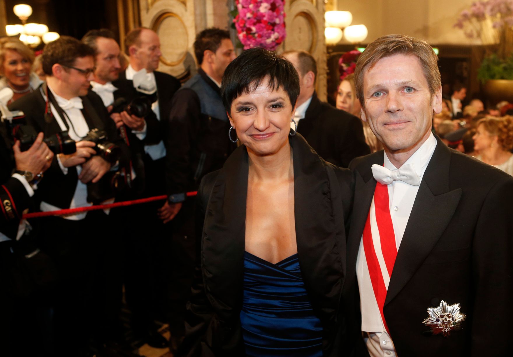 Am 7. Februar 2013 fand der Wiener Opernball statt. Im Bild Staatssekret&auml;r Josef Ostermayer mit Ehefrau Manuela.