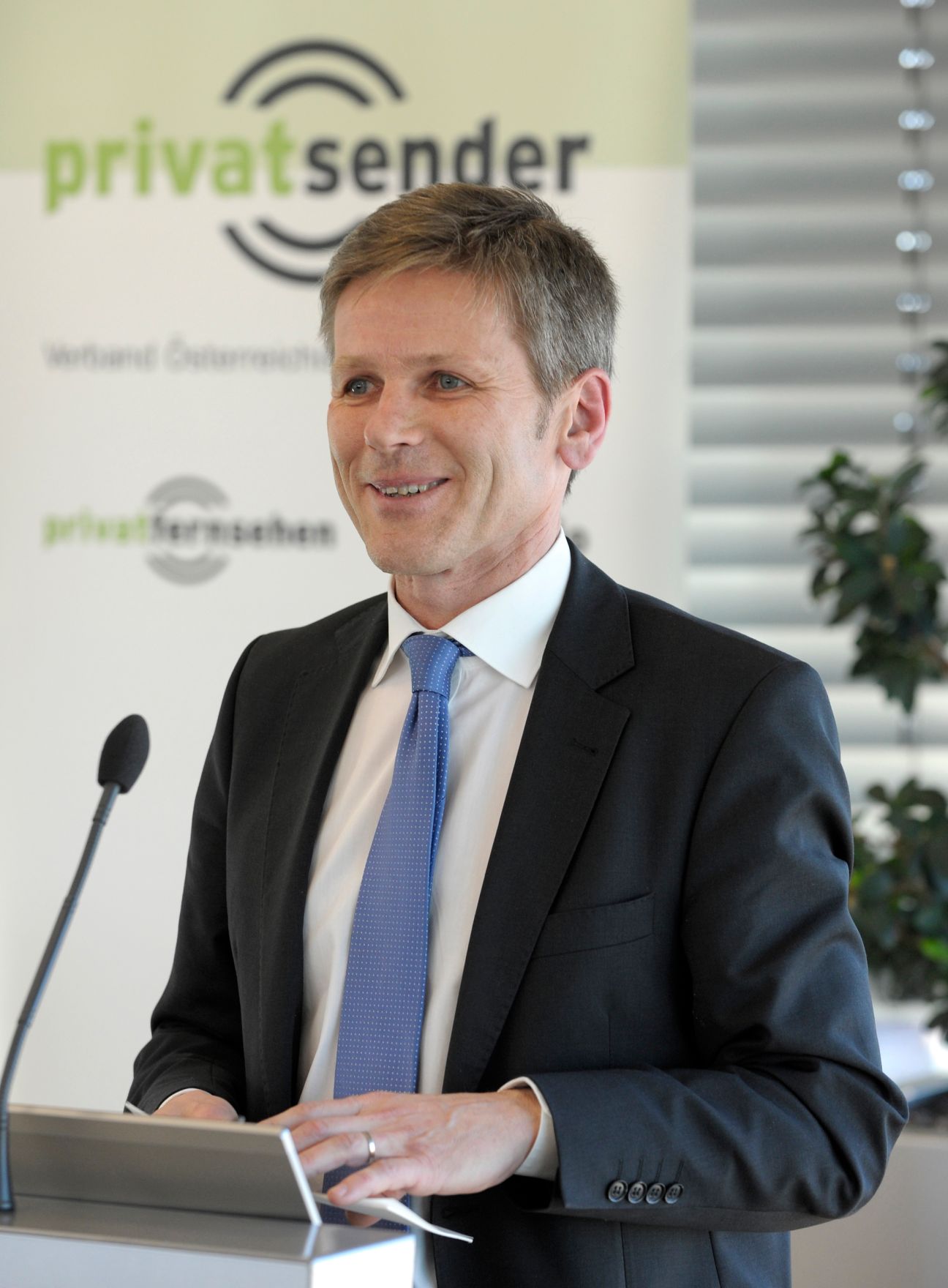 Am 10. April 2013 hielt Staatssekret&auml;r Josef Ostermayer (im Bild) bei der Fachveranstaltung &bdquo;15 Jahre Privatradio in &Ouml;sterreich&ldquo; die Begr&uuml;&szlig;ungsrede.