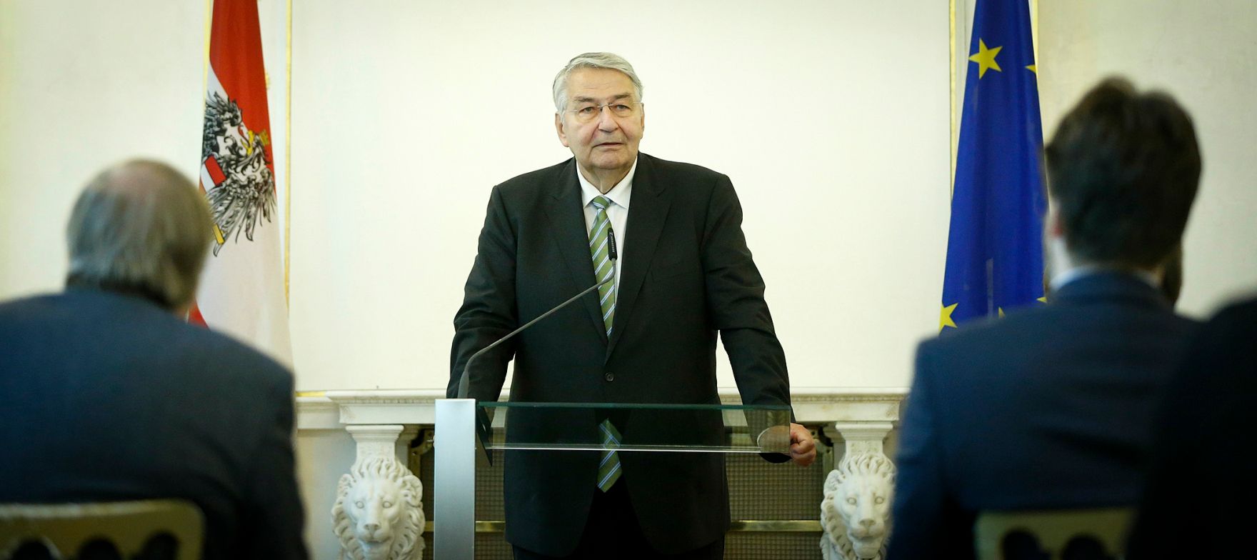 Am 18. September 2013 hielt Staatssekret&auml;r Josef Ostermayer eine Ansprache bei der Buchpr&auml;sentation &quot;Die Vollstreckung verlief ohne Besonderheiten&quot; Hinrichtungen in Wien, 1938 bis 1945 im Bundeskanzleramt.