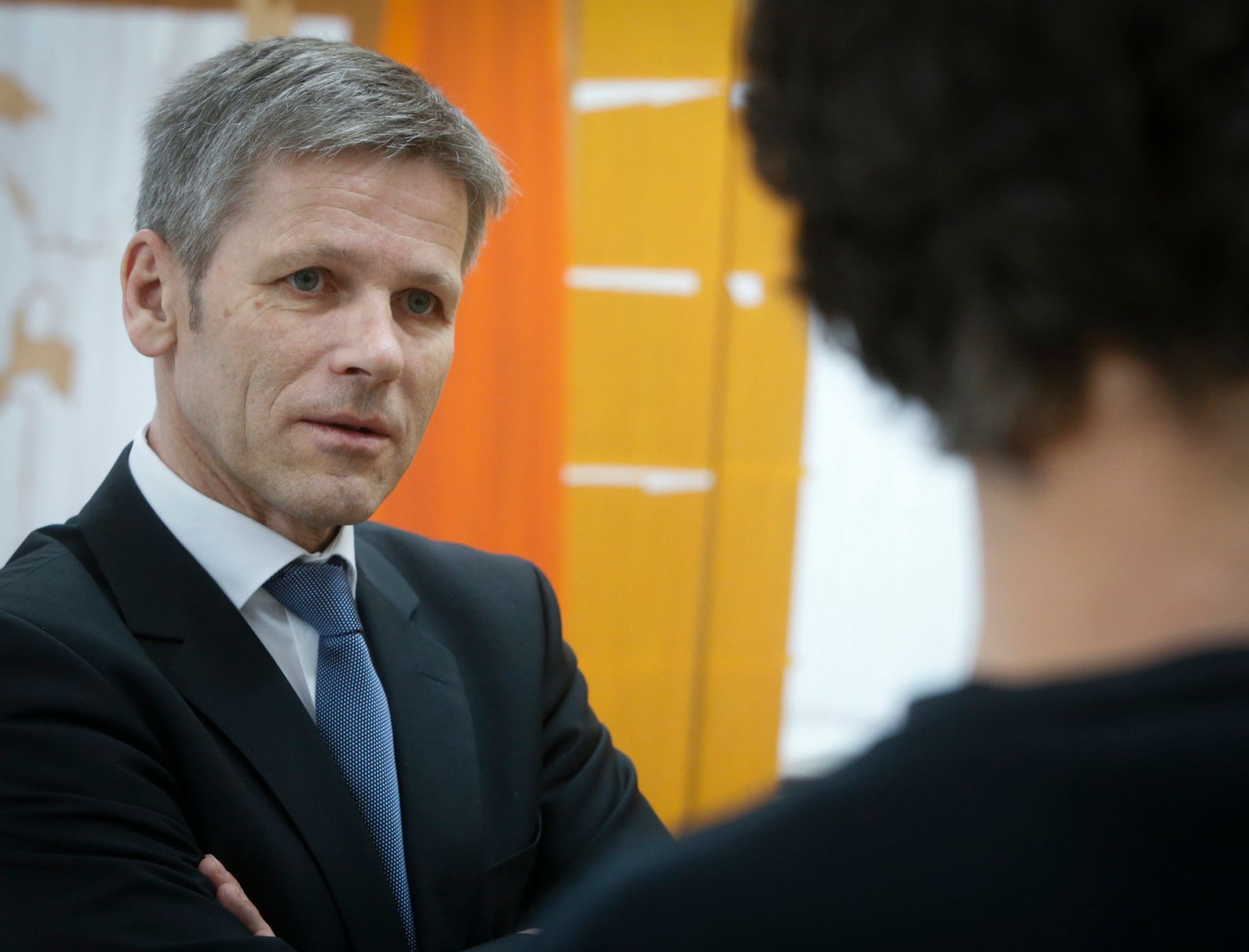 Kanzleramtsminister Josef Ostermayer (im Bild) am 14. Februar 2014 zu Besuch im K&uuml;nstlerhaus Bethanien in Berlin.