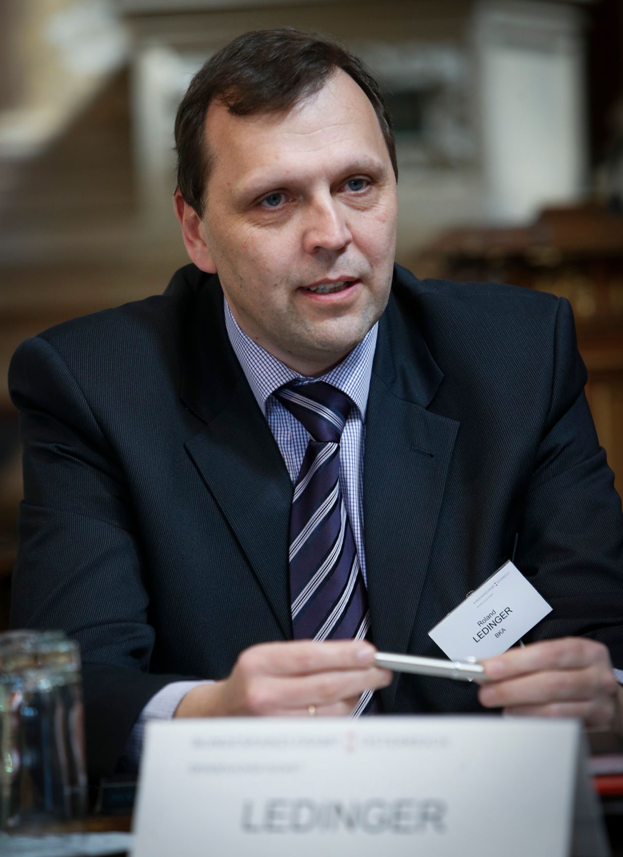 Am 26. M&auml;rz 2014 er&ouml;ffnete Kanzleramtsminister Josef Ostermayer die Bundes-PersonalleiterInnen-Tagung in der Universit&auml;t Wien. Im Bild Roland Ledinger (BKA).