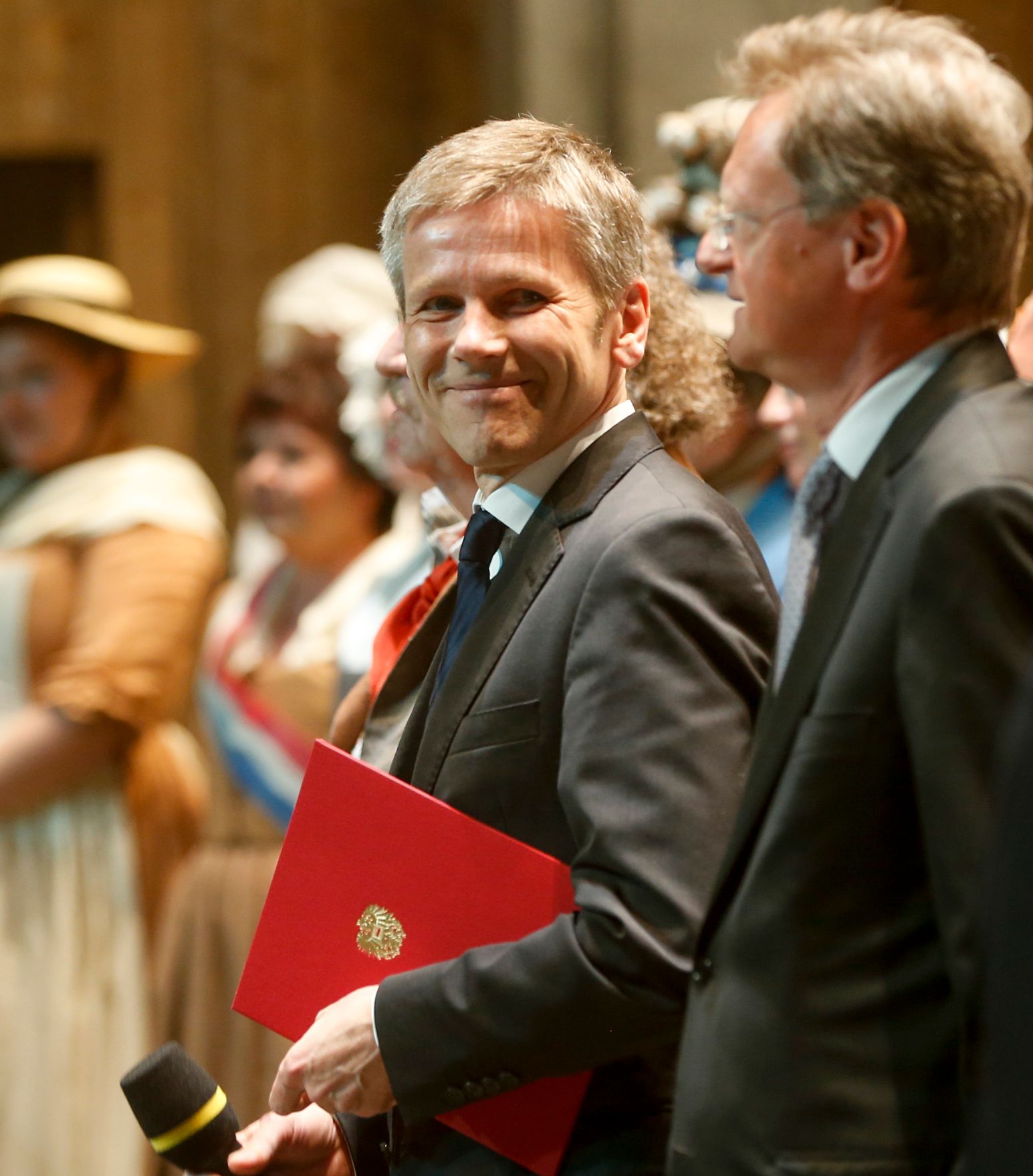 Am 3. Mai 2014 &uuml;berreichte Kunst- und Kulturminister Josef Ostermayer die Ehrenmitgliedschaft der Wiener Staatsoper an den Kammers&auml;nger Alfred &Scaron;ramek.