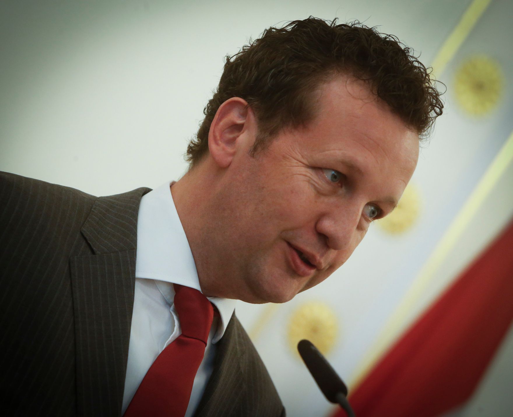 Am 7. Mai 2014 &uuml;berreichte Kunst- und Kulturminister Josef Ostermayer die Staatspreise &bdquo;Sch&ouml;nste B&uuml;cher &Ouml;sterreichs&ldquo; im Bundeskanzleramt. Im Bild der Pr&auml;sident des Hauptverbandes des &Ouml;sterreichischen Buchhandels Benedikt F&ouml;ger.