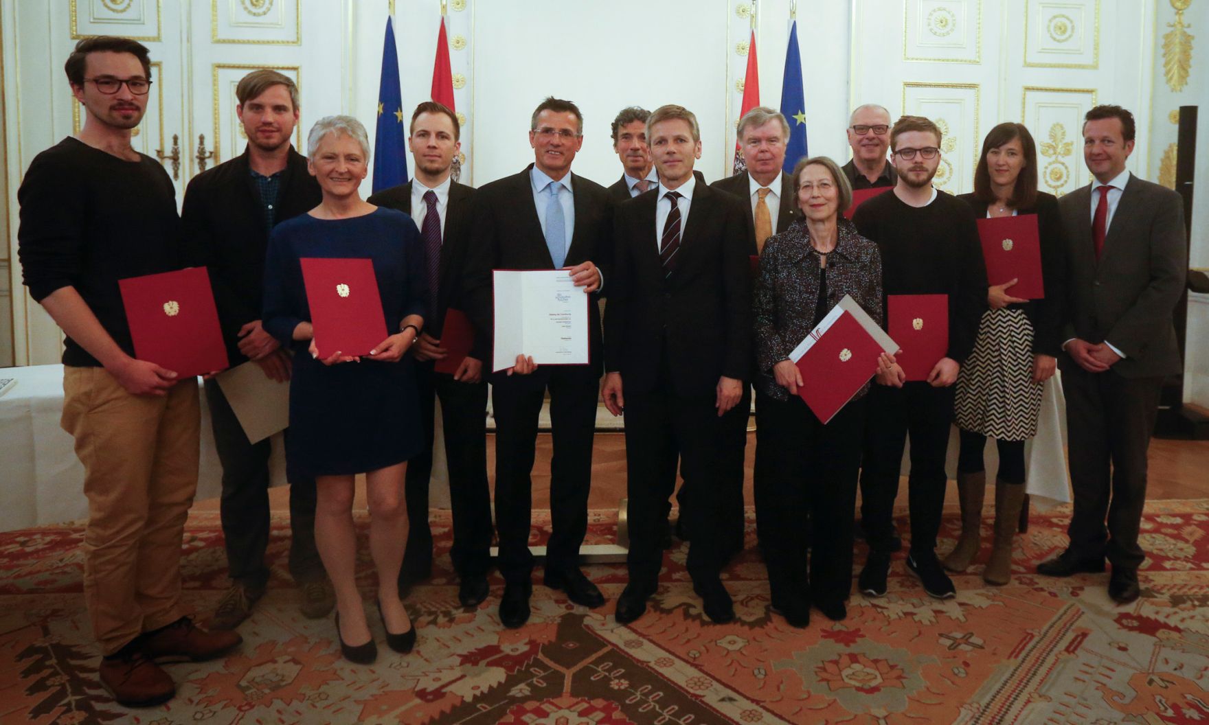 Am 7. Mai 2014 &uuml;berreichte Kunst- und Kulturminister Josef Ostermayer die Staatspreise &bdquo;Sch&ouml;nste B&uuml;cher &Ouml;sterreichs&ldquo; im Bundeskanzleramt.