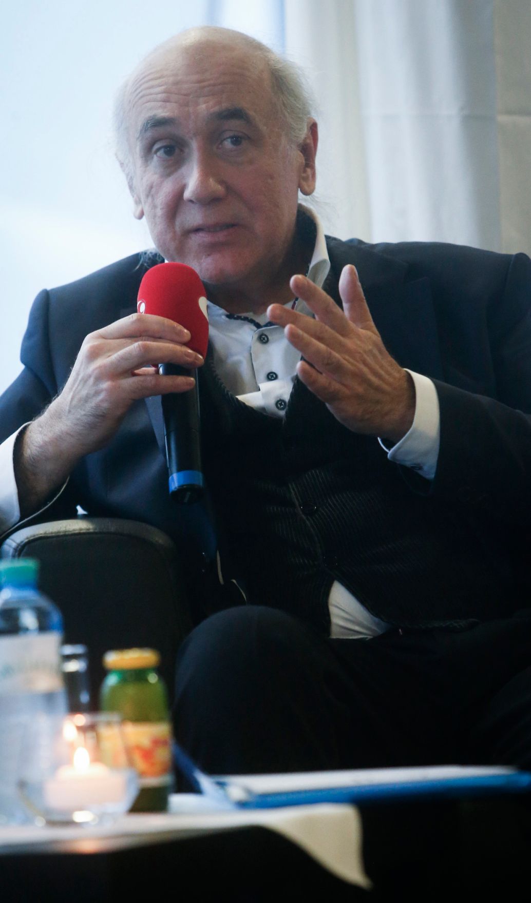 Am 7. Mai 2014 nahm Kunst- und Kulturminister Josef Ostermayer am 2. Casinos Austria Kultur Talk &bdquo;F&uuml;r die Kunst zu leben, von der Kunst zu leben&ldquo; im Justizcafe teil. Im Bild Paul Hertel, Komponist.