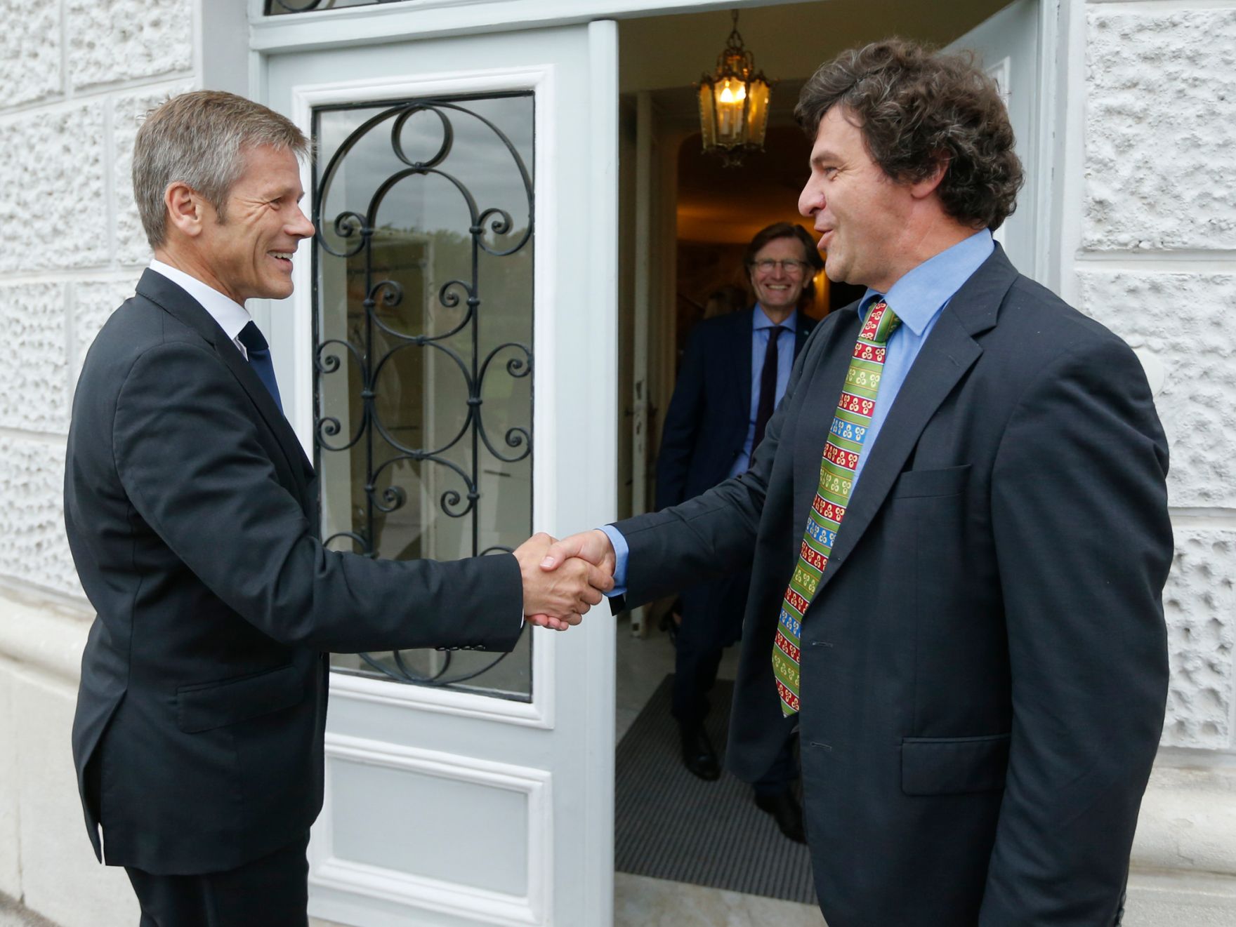 Am 12. September 2014 besuchte Kunst- und Kulturminister Josef Ostermayer (l.) die Wiener S&auml;ngerknaben. Im Bild mit dem dem k&uuml;nstlerischen Leiter und Pr&auml;sidenten Gerald Wirth (r.).