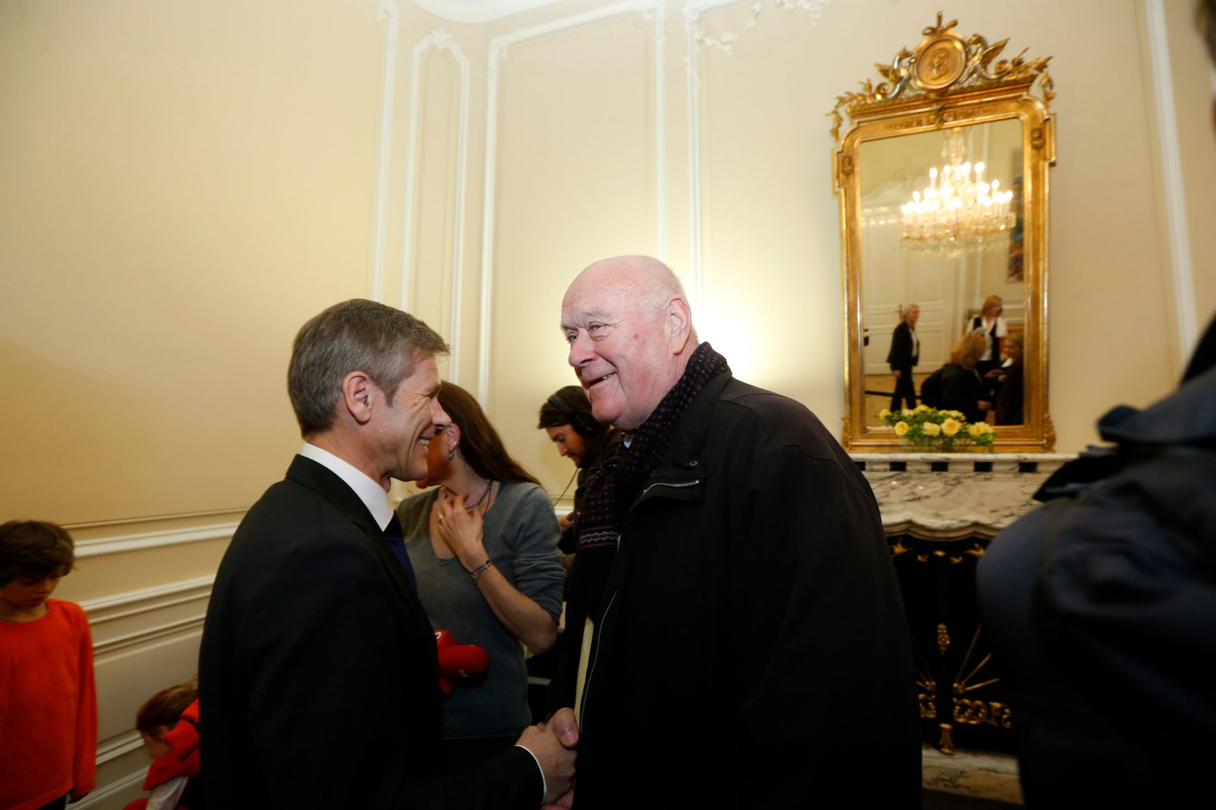 Am 26. Oktober 2014 empfing Kanzleramtsminister Josef Ostermayer im Rahmen des Nationalfeiertages Besucherinnen und Besucher im Bundeskanzleramt.