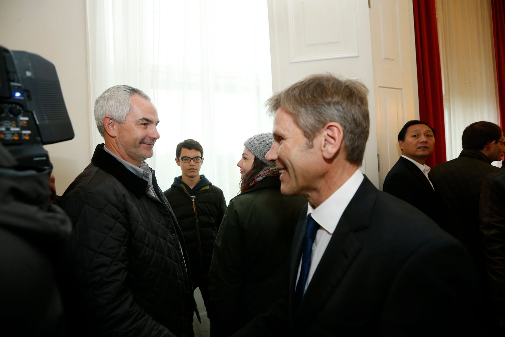Am 26. Oktober 2014 empfing Kanzleramtsminister Josef Ostermayer im Rahmen des Nationalfeiertages Besucherinnen und Besucher im Bundeskanzleramt.