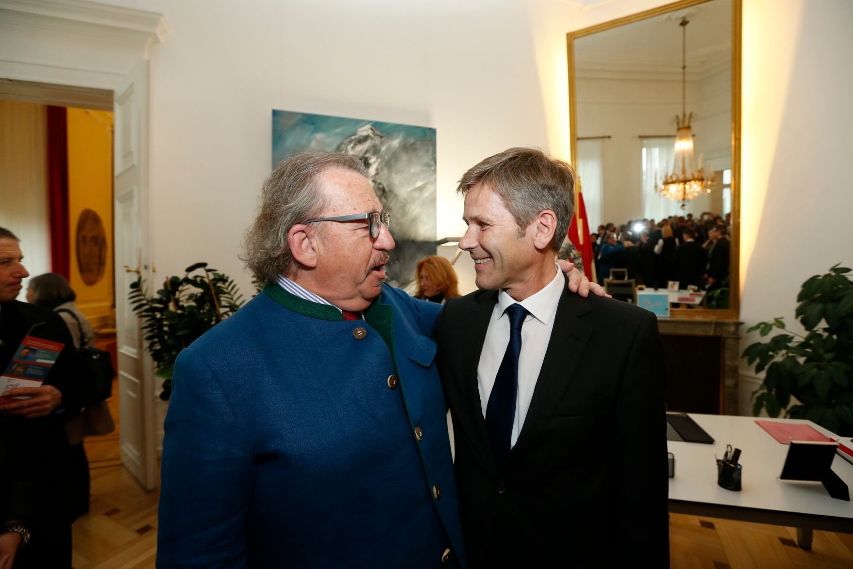 Am 26. Oktober 2014 empfing Kanzleramtsminister Josef Ostermayer im Rahmen des Nationalfeiertages Besucherinnen und Besucher im Bundeskanzleramt.