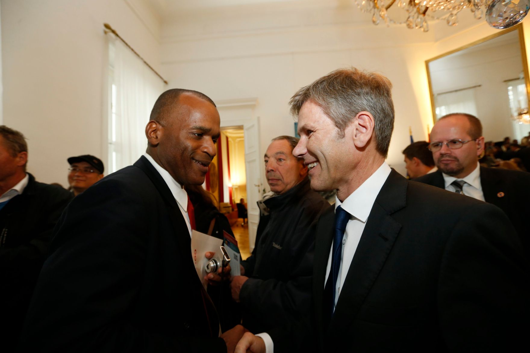 Am 26. Oktober 2014 empfing Kanzleramtsminister Josef Ostermayer im Rahmen des Nationalfeiertages Besucherinnen und Besucher im Bundeskanzleramt.