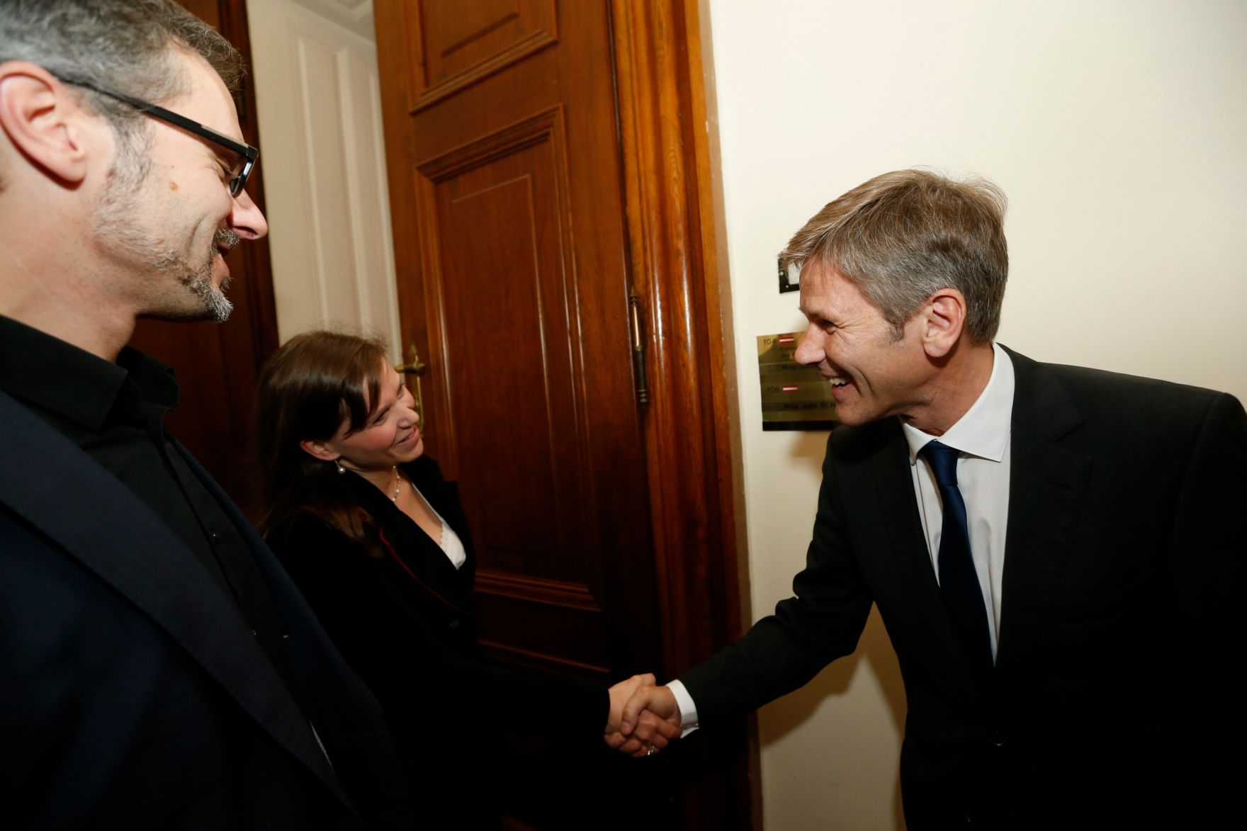 Am 26. Oktober 2014 empfing Kanzleramtsminister Josef Ostermayer im Rahmen des Nationalfeiertages Besucherinnen und Besucher im Bundeskanzleramt.
