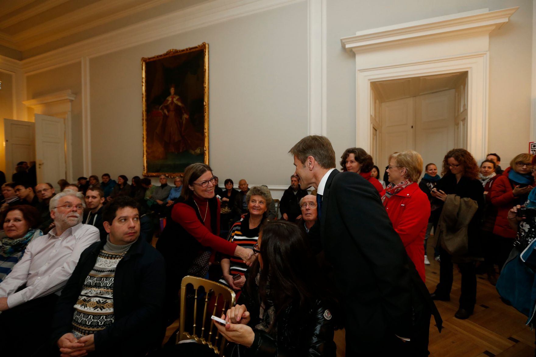Am 26. Oktober 2014 empfing Kanzleramtsminister Josef Ostermayer im Rahmen des Nationalfeiertages Besucherinnen und Besucher im Bundeskanzleramt.