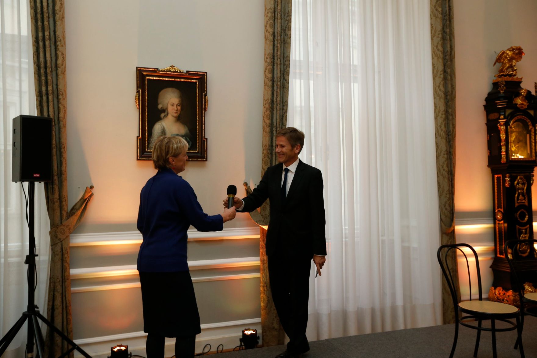 Am 26. Oktober 2014 empfing Kanzleramtsminister Josef Ostermayer im Rahmen des Nationalfeiertages Besucherinnen und Besucher im Bundeskanzleramt.