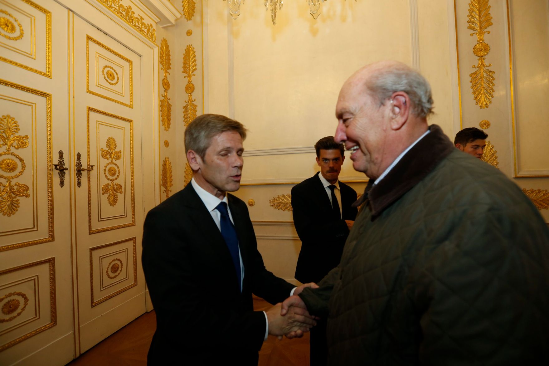 Am 26. Oktober 2014 empfing Kanzleramtsminister Josef Ostermayer im Rahmen des Nationalfeiertages Besucherinnen und Besucher im Bundeskanzleramt.
