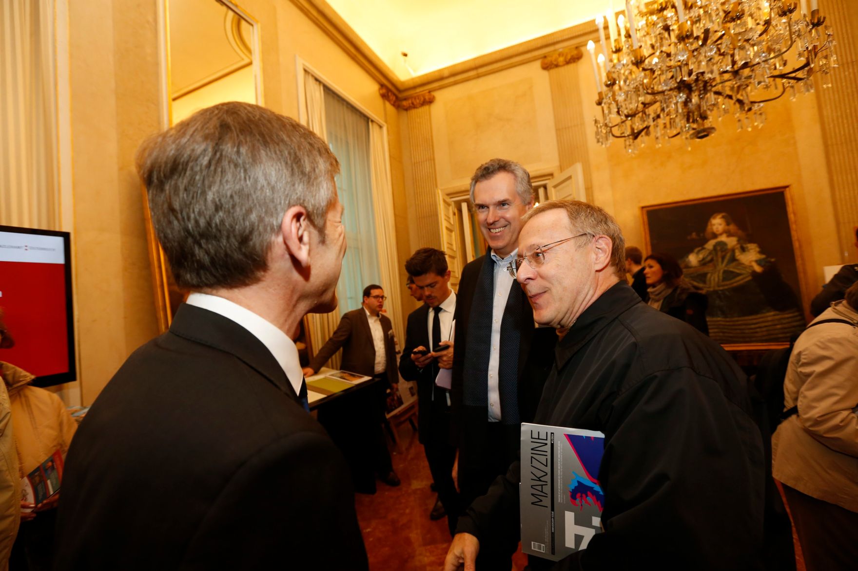 Am 26. Oktober 2014 empfing Kanzleramtsminister Josef Ostermayer im Rahmen des Nationalfeiertages Besucherinnen und Besucher im Bundeskanzleramt.