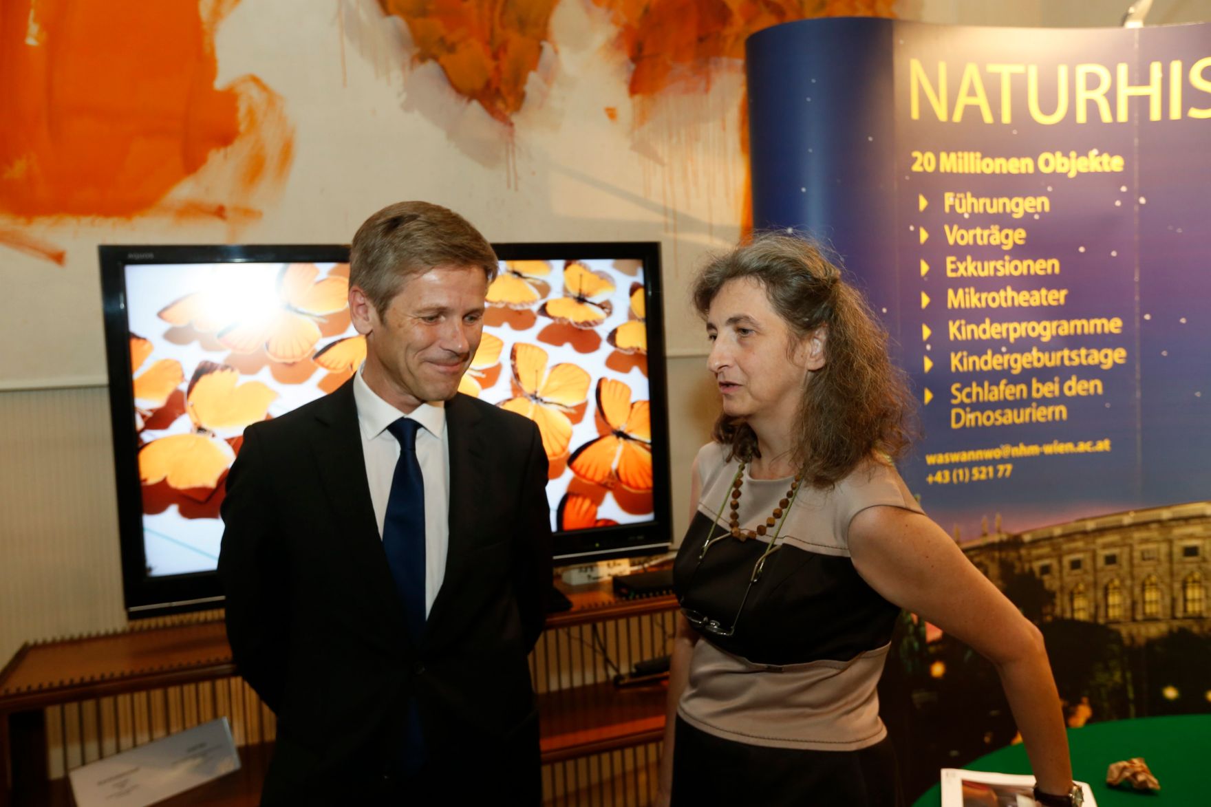 Am 26. Oktober 2014 empfing Kanzleramtsminister Josef Ostermayer im Rahmen des Nationalfeiertages Besucherinnen und Besucher im Bundeskanzleramt.