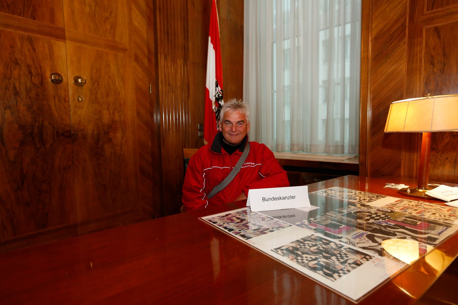 Am 26. Oktober 2014 empfing Kanzleramtsminister Josef Ostermayer im Rahmen des Nationalfeiertages Besucherinnen und Besucher im Bundeskanzleramt.