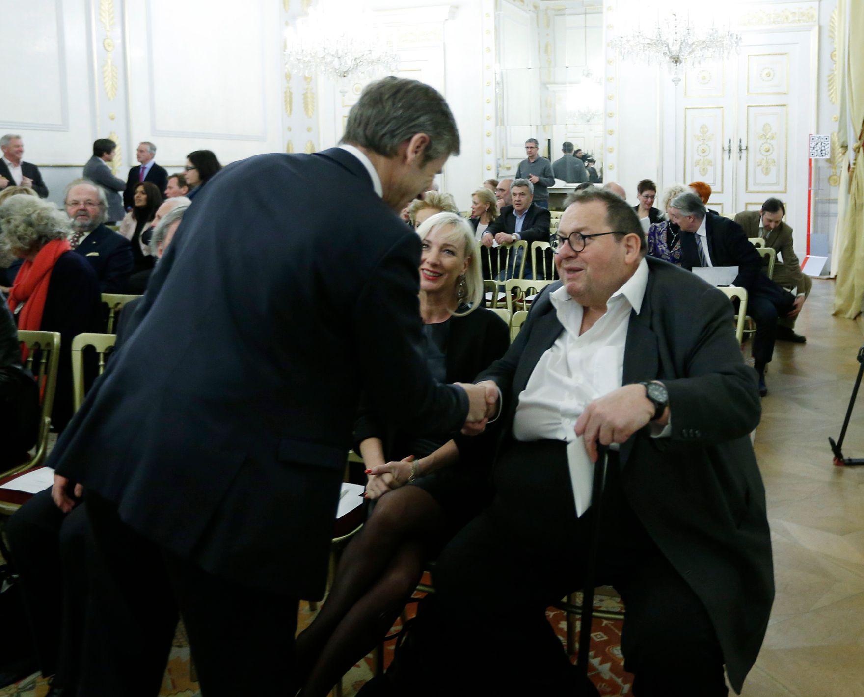 Am 16. Dezember 2014 &uuml;berreichte Kunst- und Kulturminister Josef Ostermayer das Goldene Ehrenzeichen f&uuml;r Verdienste um die Republik &Ouml;sterreich an Otto Retzer.