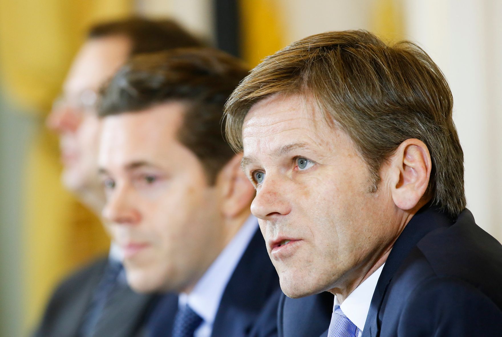 Am 22. Dezember 2014 hielt Kunst- und Kulturminister Josef Ostermayer (r.) gemeinsam mit Staatssekret&auml;r Harald Mahrer (m.), Schauspieler Harald Krassnitzer und Harald Katzmair (l.) von FAS.research eine Pressekonferenz zum Thema &quot;Der neue Wiener Kongress&quot;.