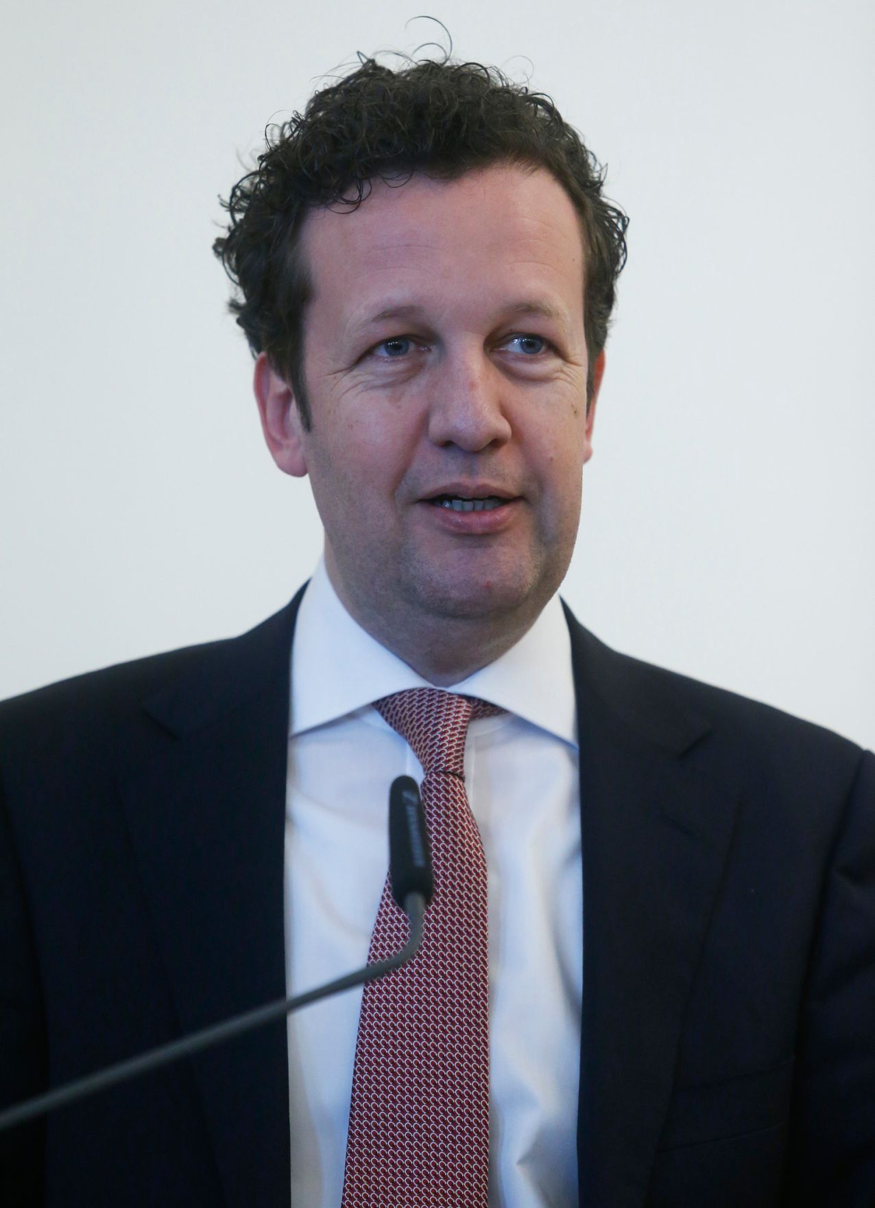 Am 4. M&auml;rz 2015 fand im Bundeskanzleramt die Staatspreisverleihung f&uuml;r die 'sch&ouml;nsten b&uuml;cher &ouml;sterreichs' statt. Im Bild der Pr&auml;sident des Hauptverbandes des &Ouml;sterreichischen Buchhandels, Benedikt F&ouml;ger.