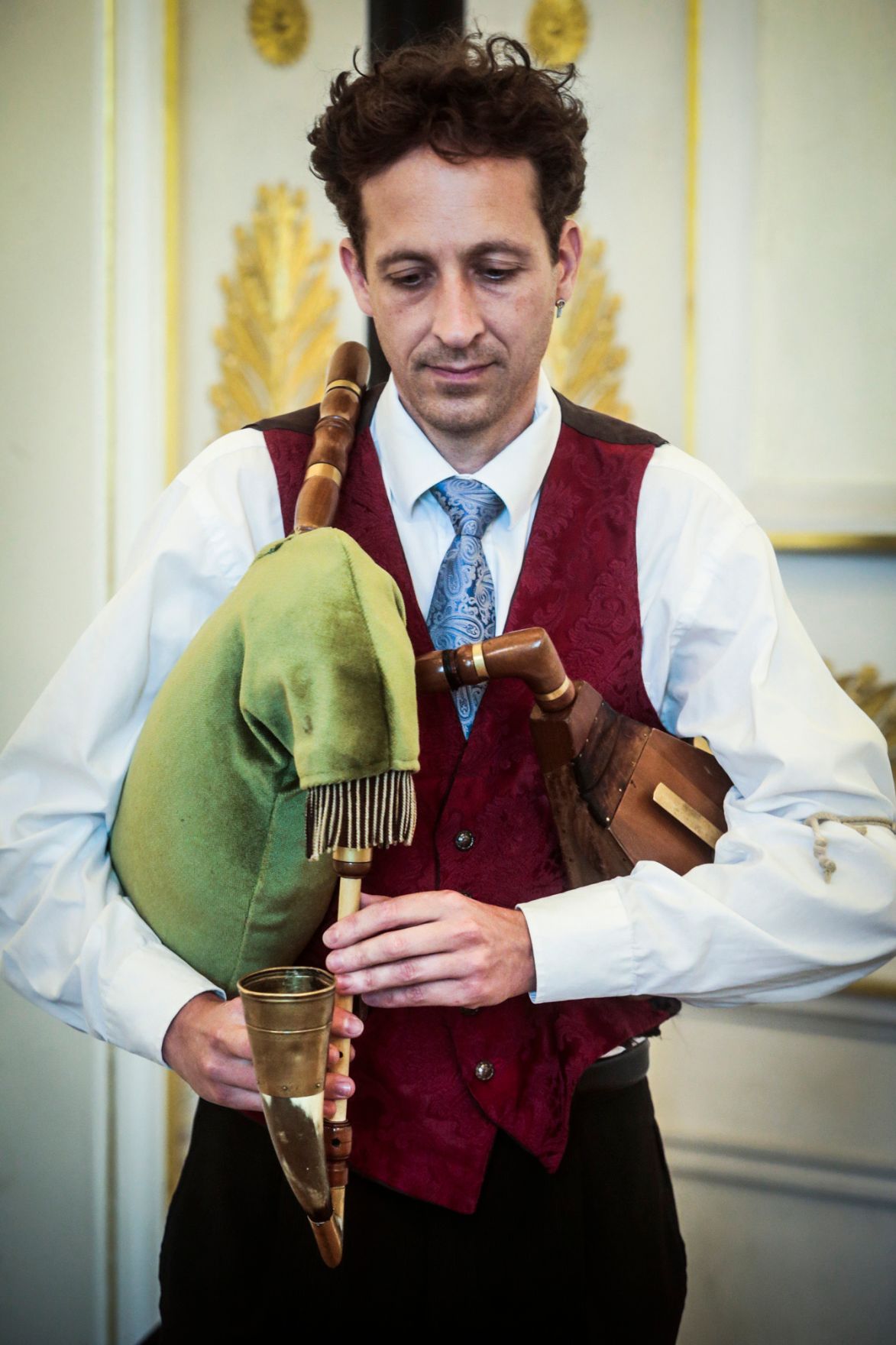 Am 3. September 2015 &uuml;berreichte Kunst- und Kulturminister Josef Ostermayer das &Ouml;sterreichische Ehrenkreuz f&uuml;r Wissenschaft und Kunst an Stefan Wurst.