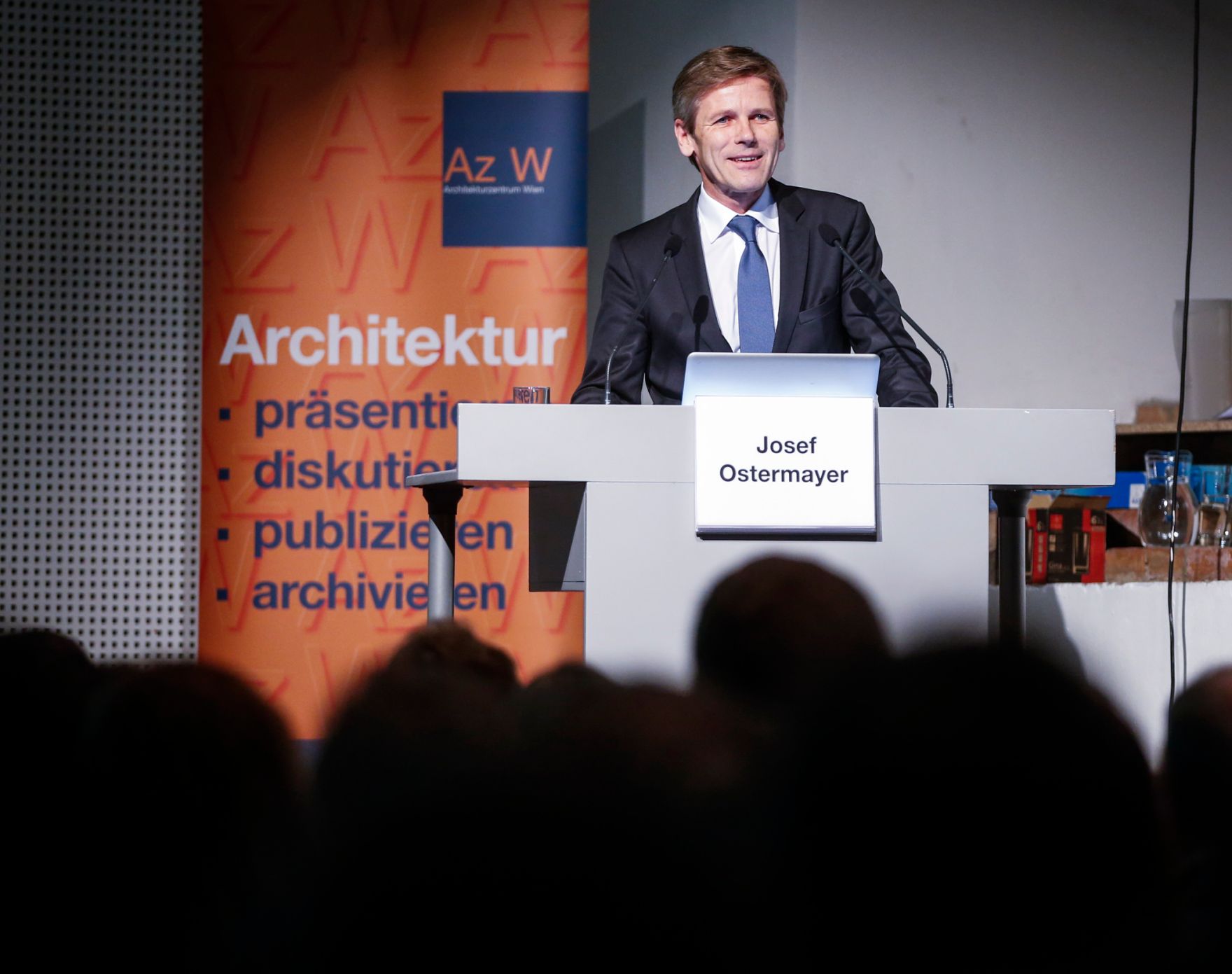 Am 21. Oktober 2015 er&ouml;ffnete Kunst- und Kulturminister Josef Ostermayer (im Bild) die Ausstellung &bdquo;150 Jahre Max Fabiani'' im Architekturzentrum Wien.