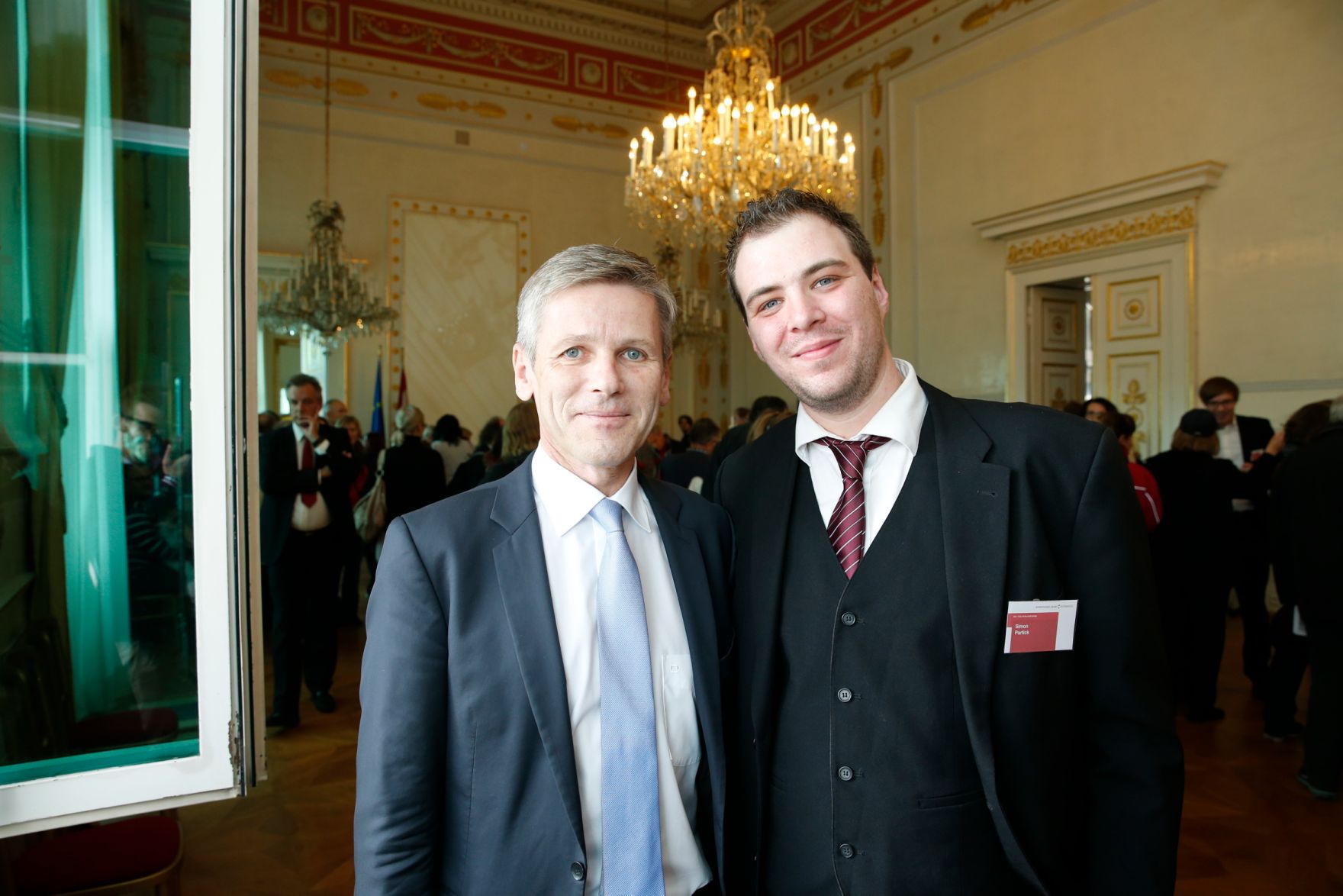 Am 26. Oktober 2015 empfing Kanzleramtsminister Josef Ostermayer im Rahmen des Nationalfeiertages Besucherinnen und Besucher im Bundeskanzleramt.