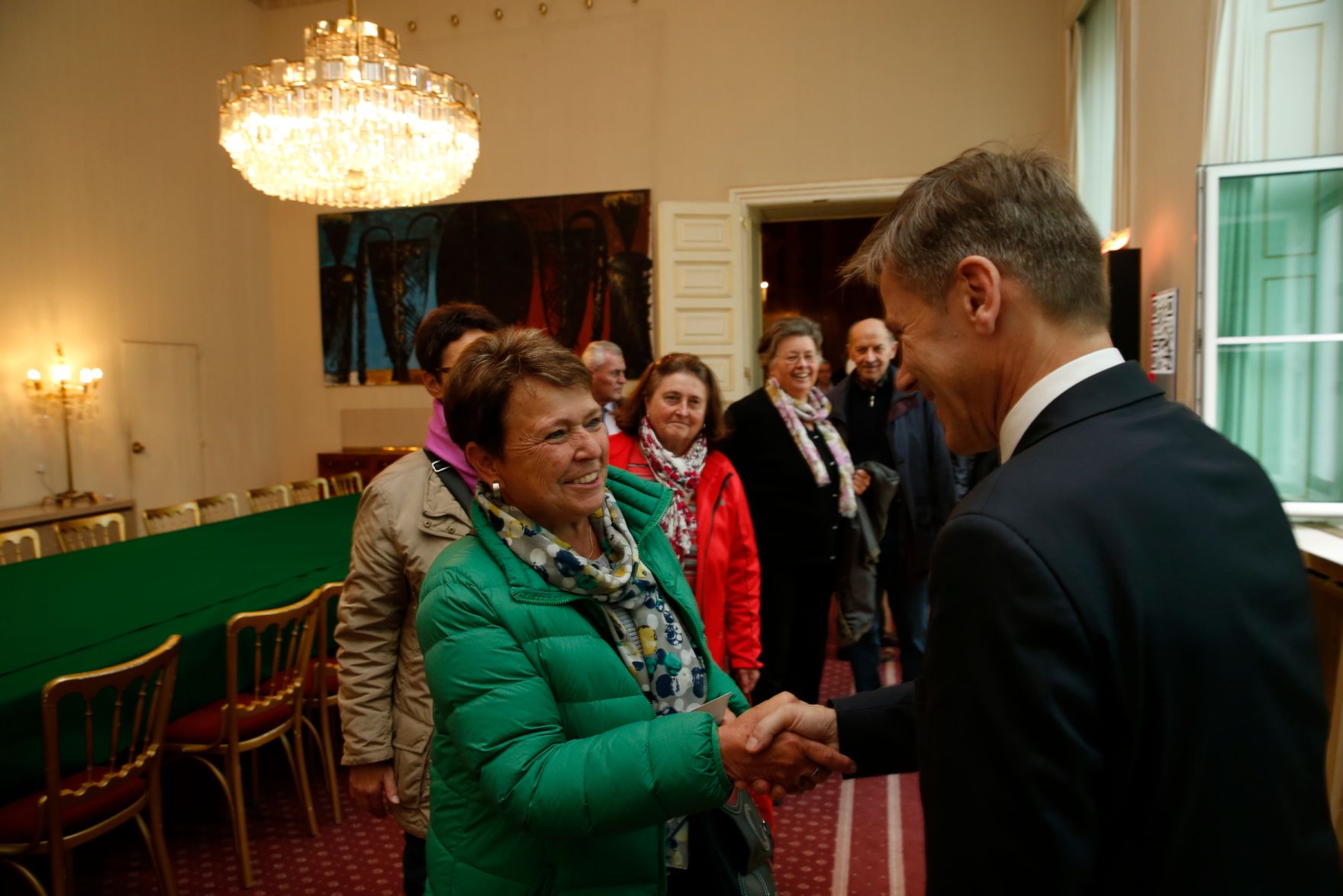 Am 26. Oktober 2015 empfing Kanzleramtsminister Josef Ostermayer im Rahmen des Nationalfeiertages Besucherinnen und Besucher im Bundeskanzleramt.