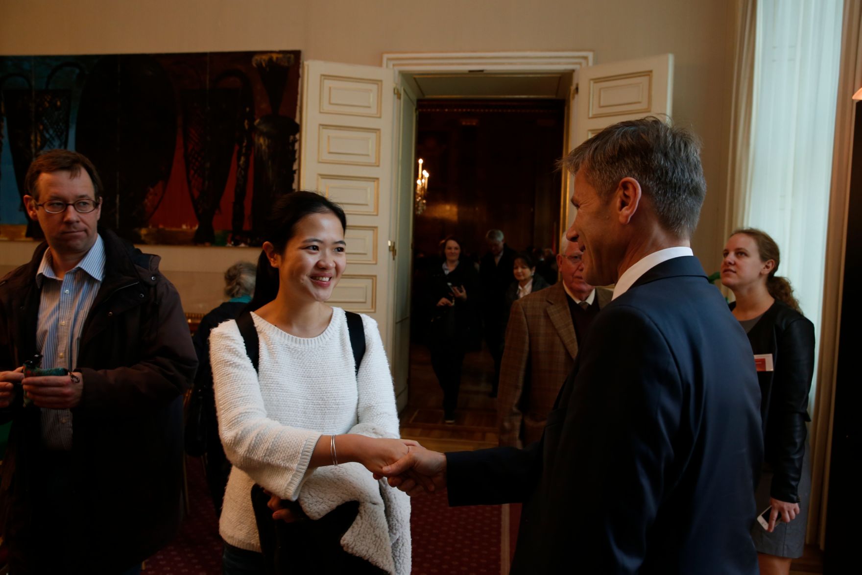 Am 26. Oktober 2015 empfing Kanzleramtsminister Josef Ostermayer im Rahmen des Nationalfeiertages Besucherinnen und Besucher im Bundeskanzleramt.