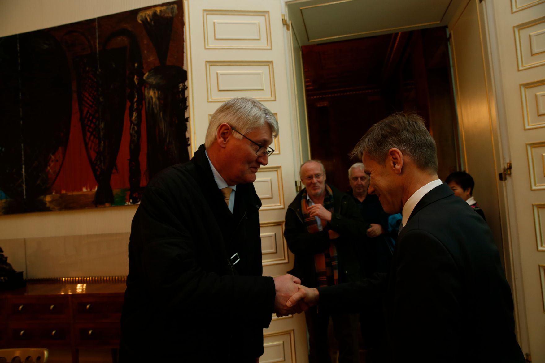 Am 26. Oktober 2015 empfing Kanzleramtsminister Josef Ostermayer im Rahmen des Nationalfeiertages Besucherinnen und Besucher im Bundeskanzleramt.