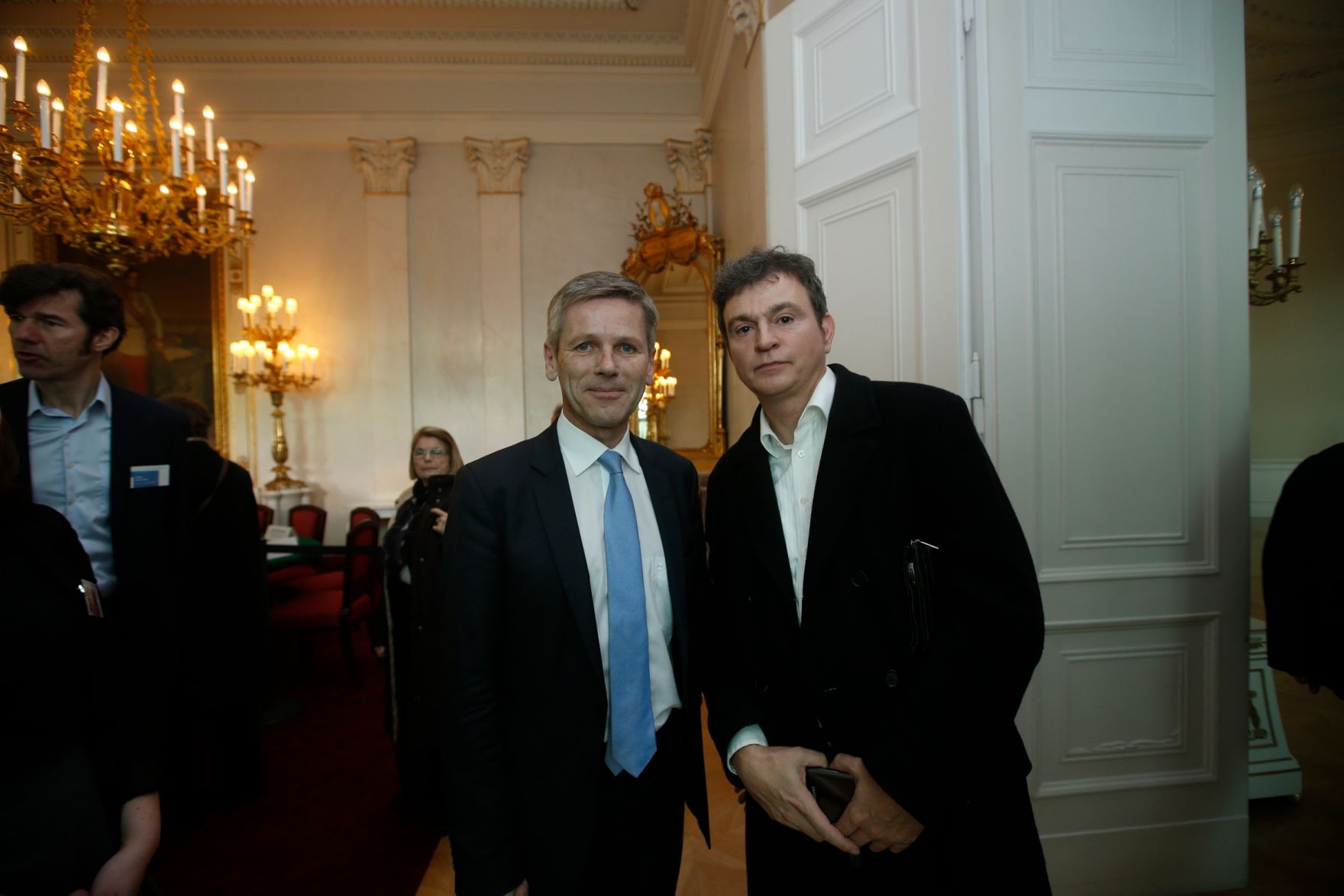 Am 26. Oktober 2015 empfing Kanzleramtsminister Josef Ostermayer im Rahmen des Nationalfeiertages Besucherinnen und Besucher im Bundeskanzleramt.