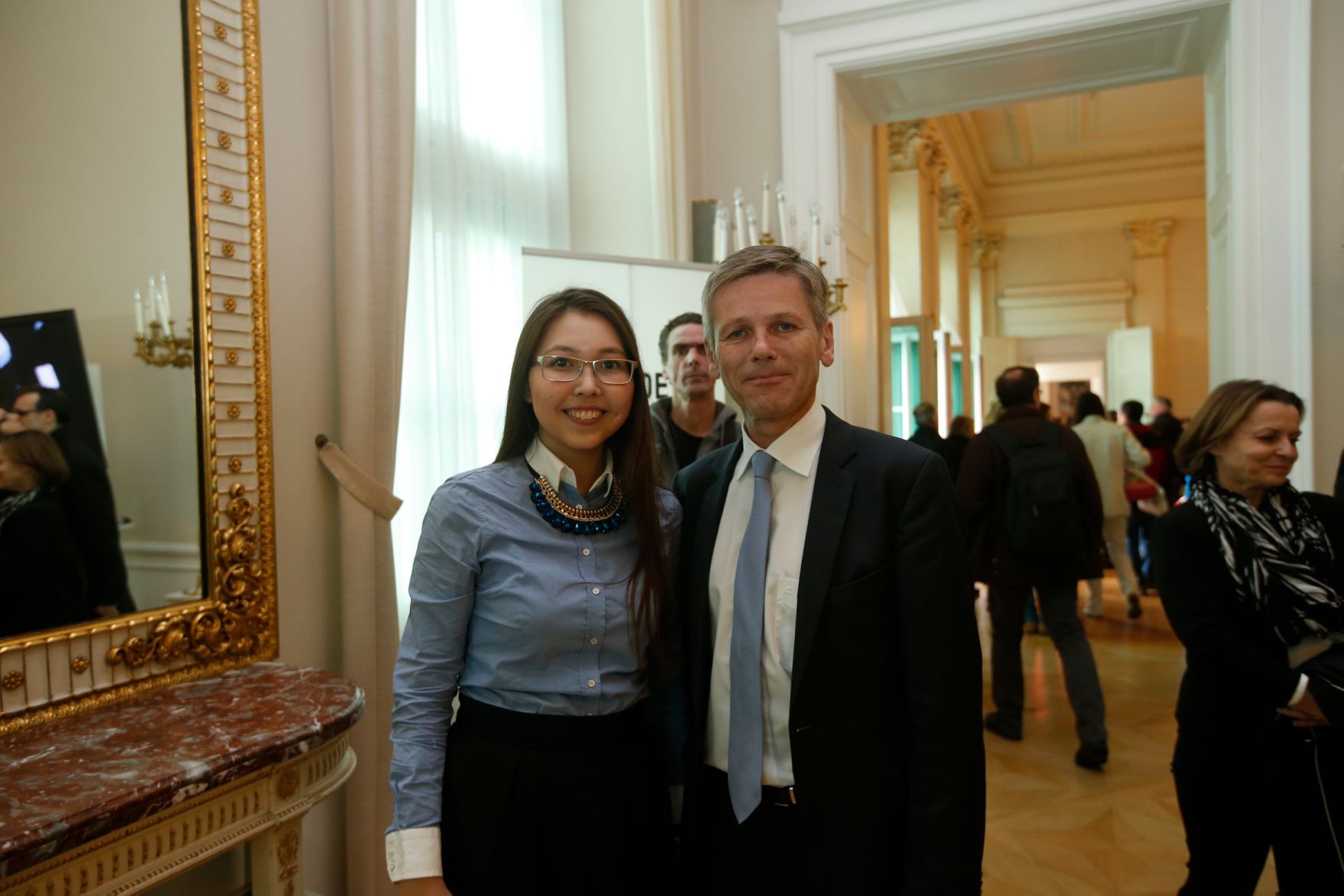 Am 26. Oktober 2015 empfing Kanzleramtsminister Josef Ostermayer im Rahmen des Nationalfeiertages Besucherinnen und Besucher im Bundeskanzleramt.