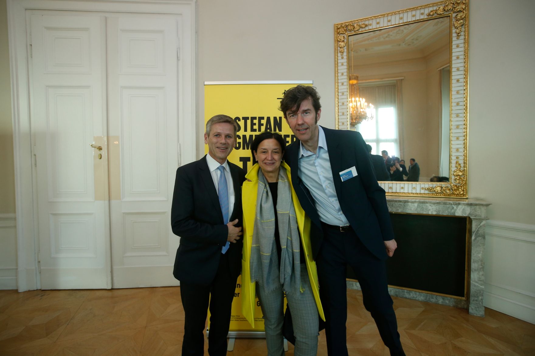 Am 26. Oktober 2015 empfing Kanzleramtsminister Josef Ostermayer im Rahmen des Nationalfeiertages Besucherinnen und Besucher im Bundeskanzleramt.