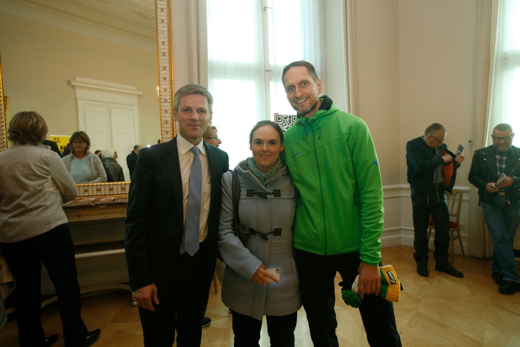Am 26. Oktober 2015 empfing Kanzleramtsminister Josef Ostermayer im Rahmen des Nationalfeiertages Besucherinnen und Besucher im Bundeskanzleramt.