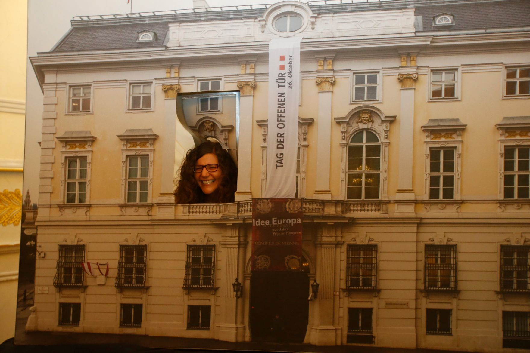 Am 26. Oktober 2015 empfing Kanzleramtsminister Josef Ostermayer im Rahmen des Nationalfeiertages Besucherinnen und Besucher im Bundeskanzleramt.