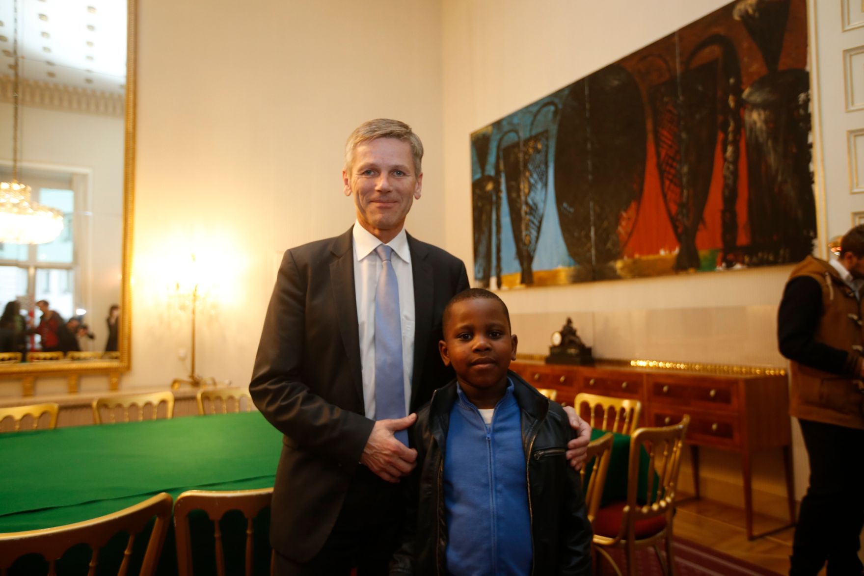 Am 26. Oktober 2015 empfing Kanzleramtsminister Josef Ostermayer im Rahmen des Nationalfeiertages Besucherinnen und Besucher im Bundeskanzleramt.