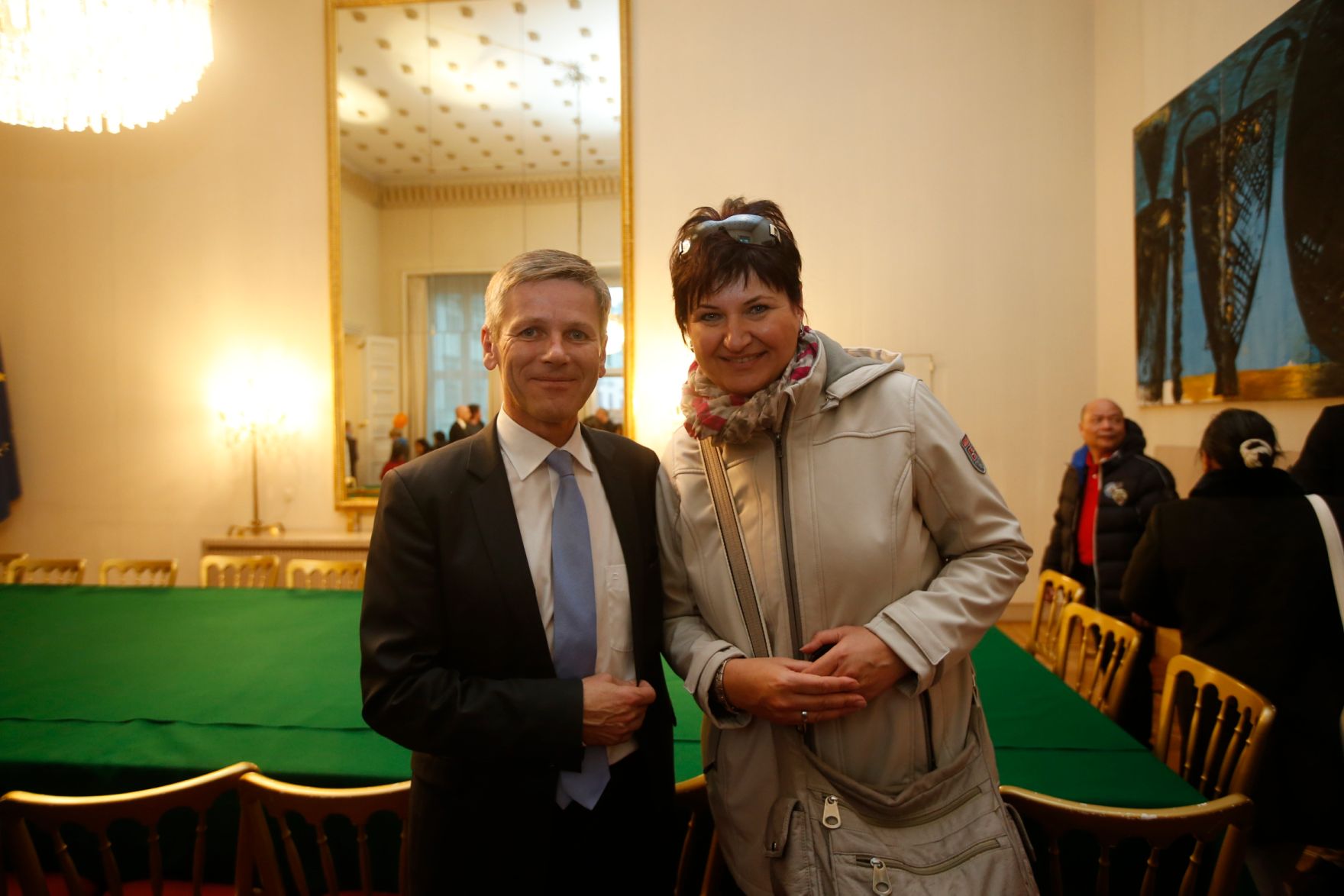 Am 26. Oktober 2015 empfing Kanzleramtsminister Josef Ostermayer im Rahmen des Nationalfeiertages Besucherinnen und Besucher im Bundeskanzleramt.